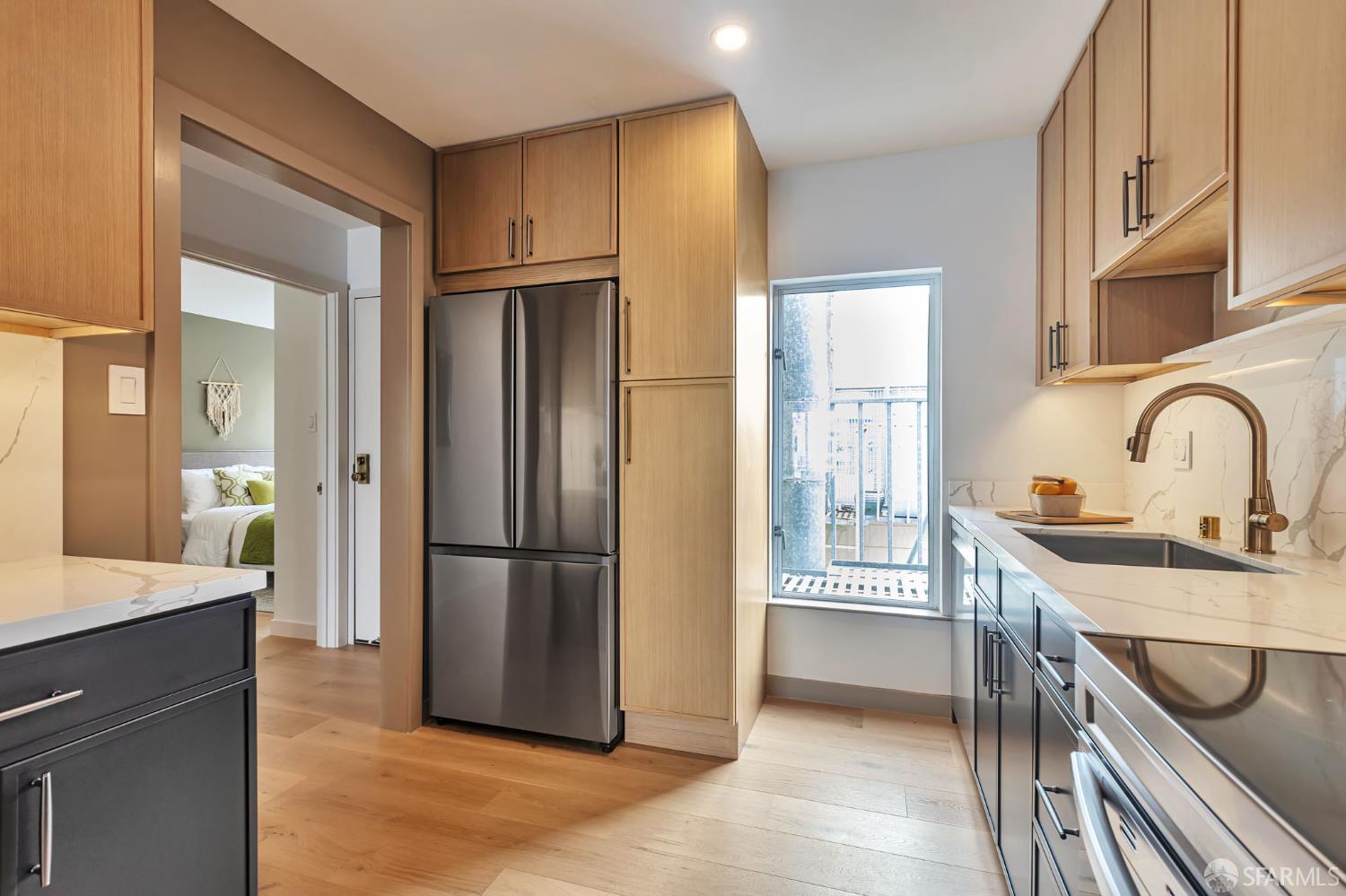 579 6th Avenue # 202