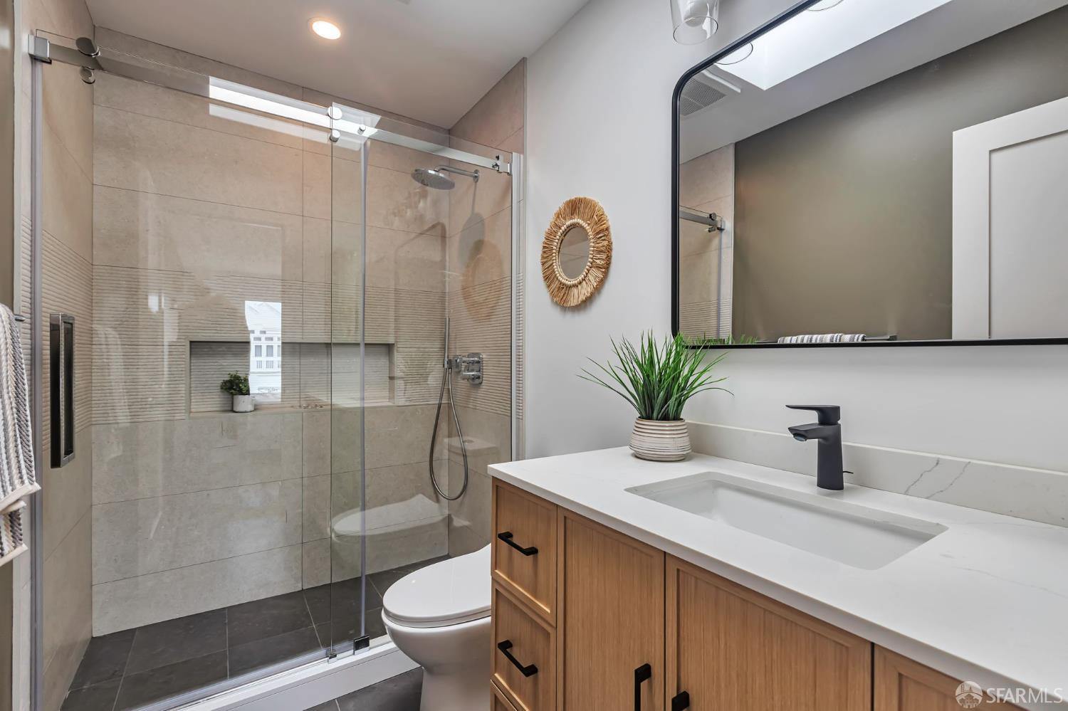 579 6th Avenue # 202