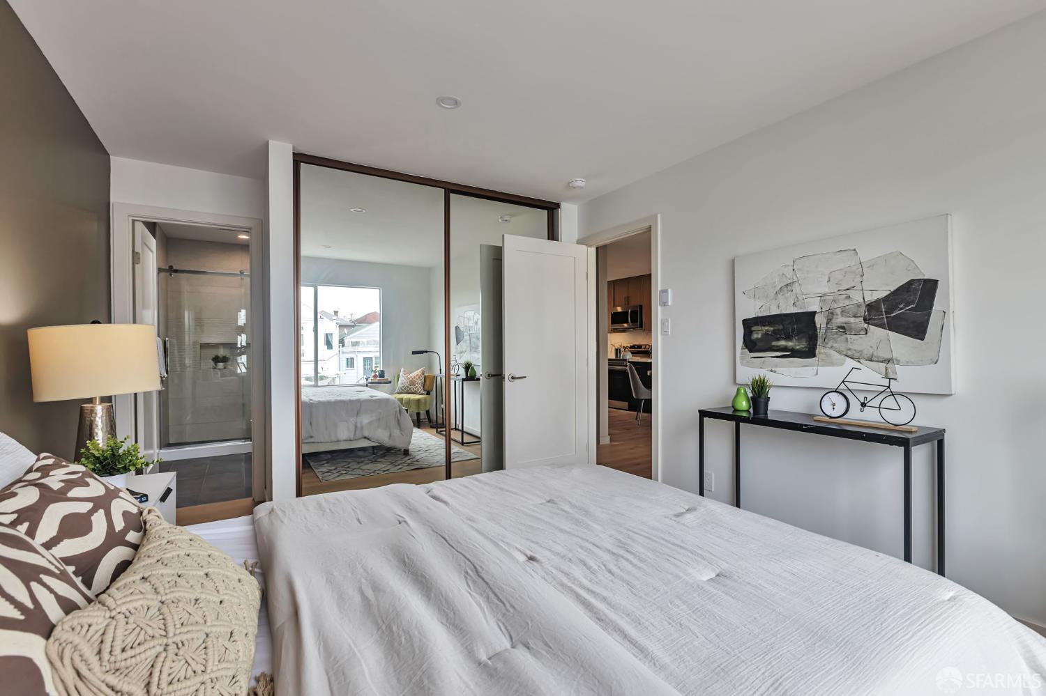 579 6th Avenue # 202