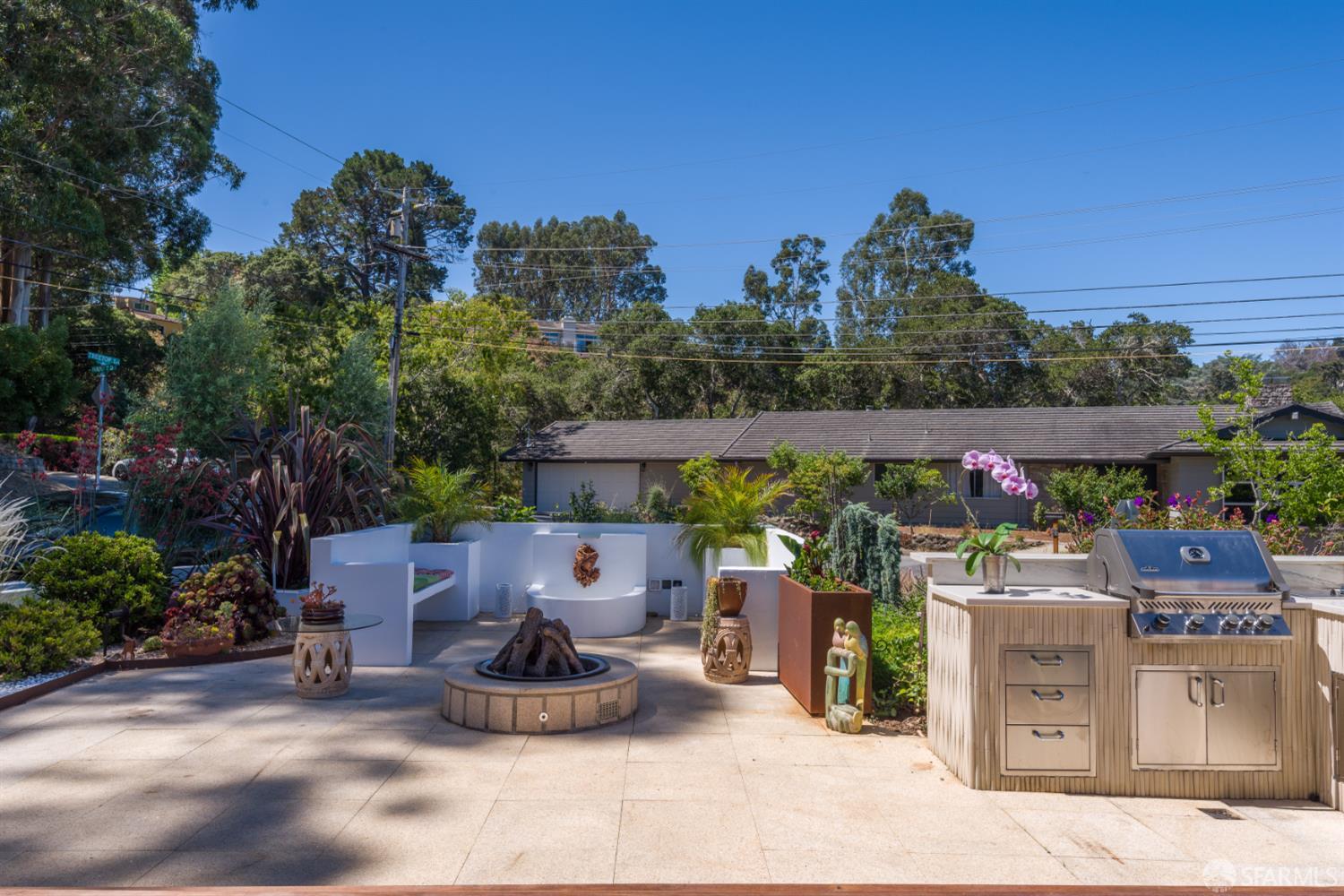 7 Treetop Lane, San Mateo