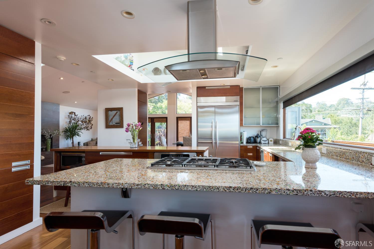 7 Treetop Lane, San Mateo