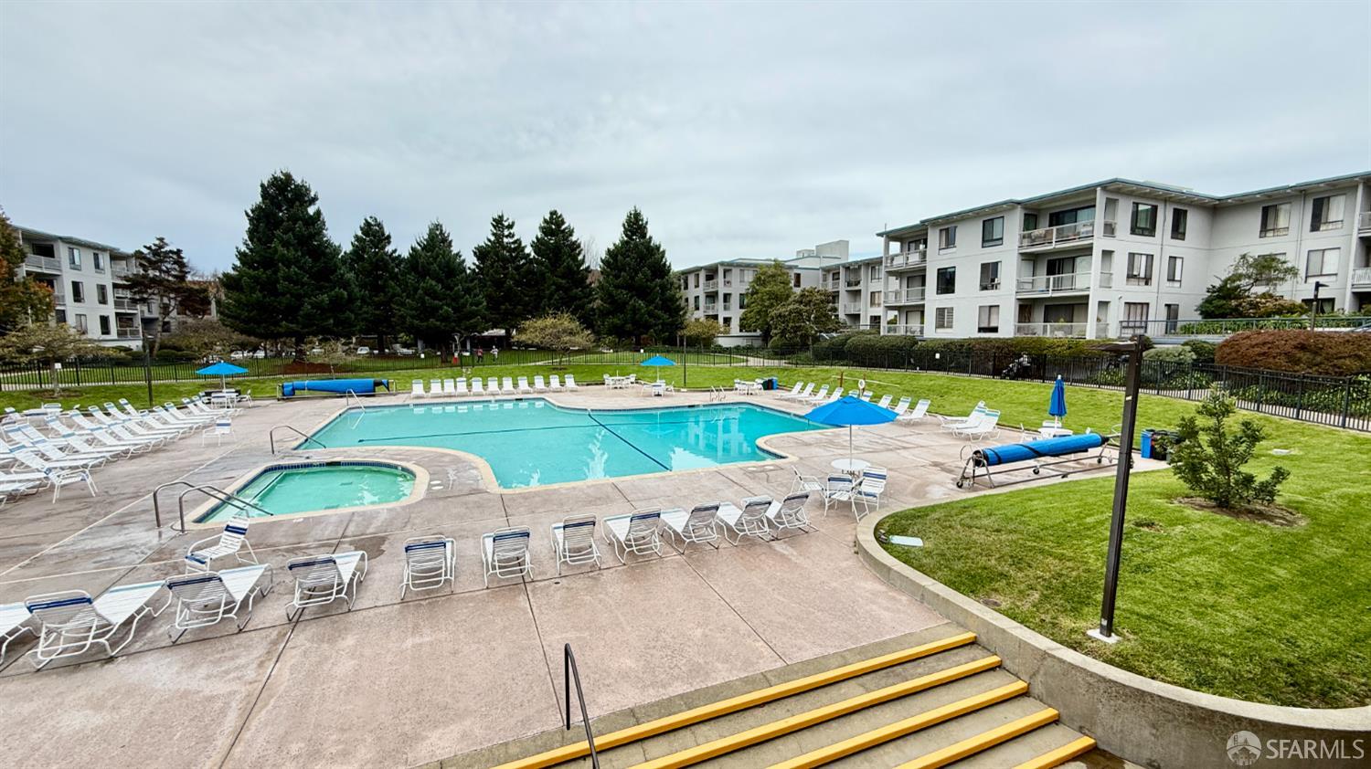 7 Captain Drive # C412