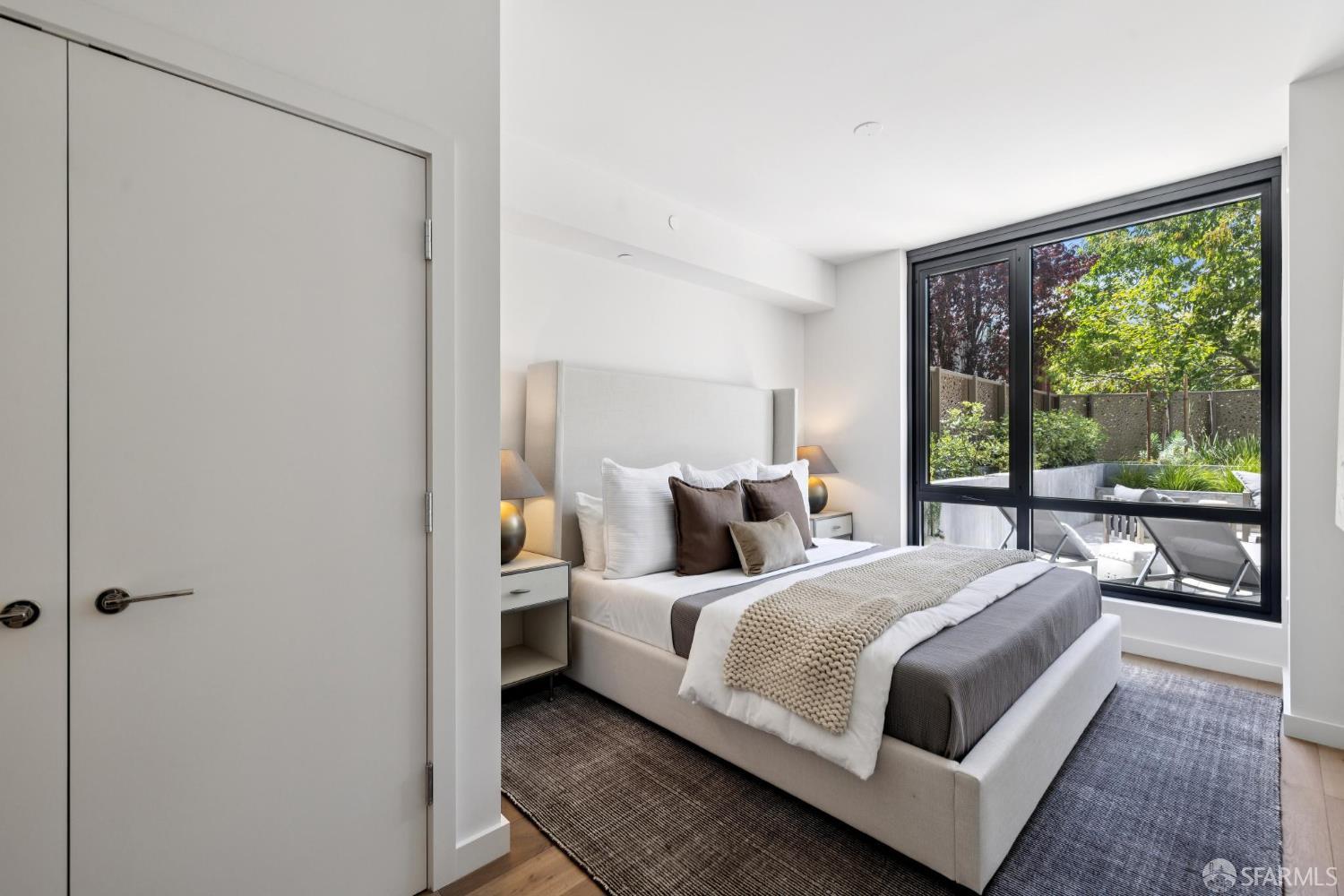 2525 Van Ness Ave #103