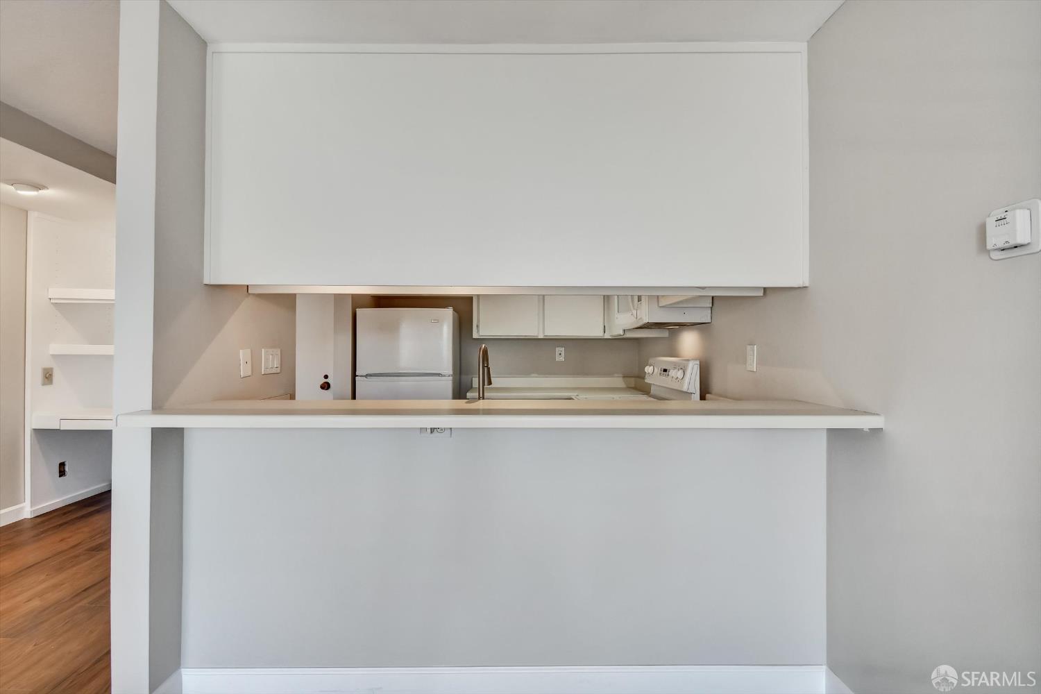 900 Bush Street # 403