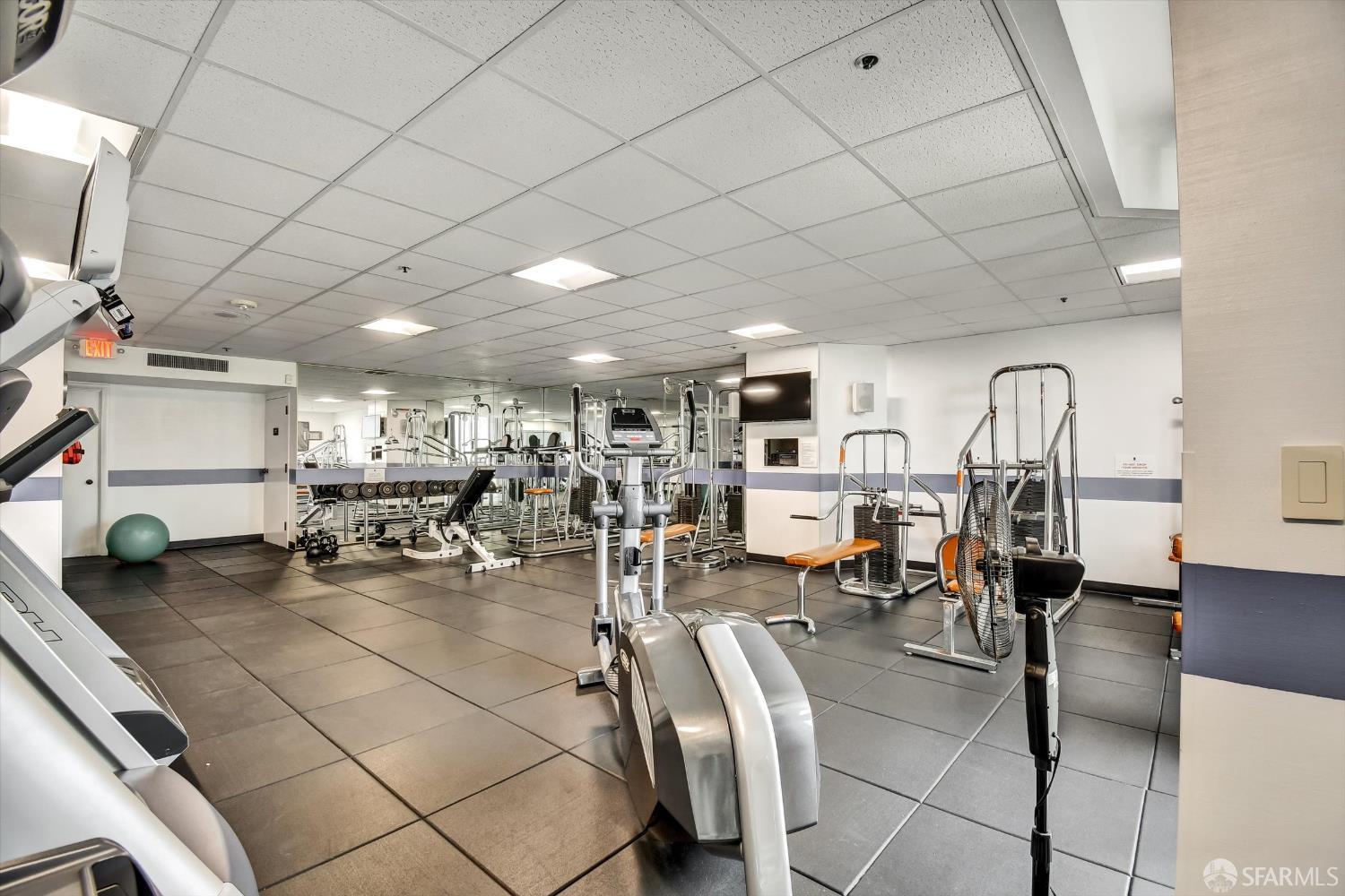 900 Bush Street # 403