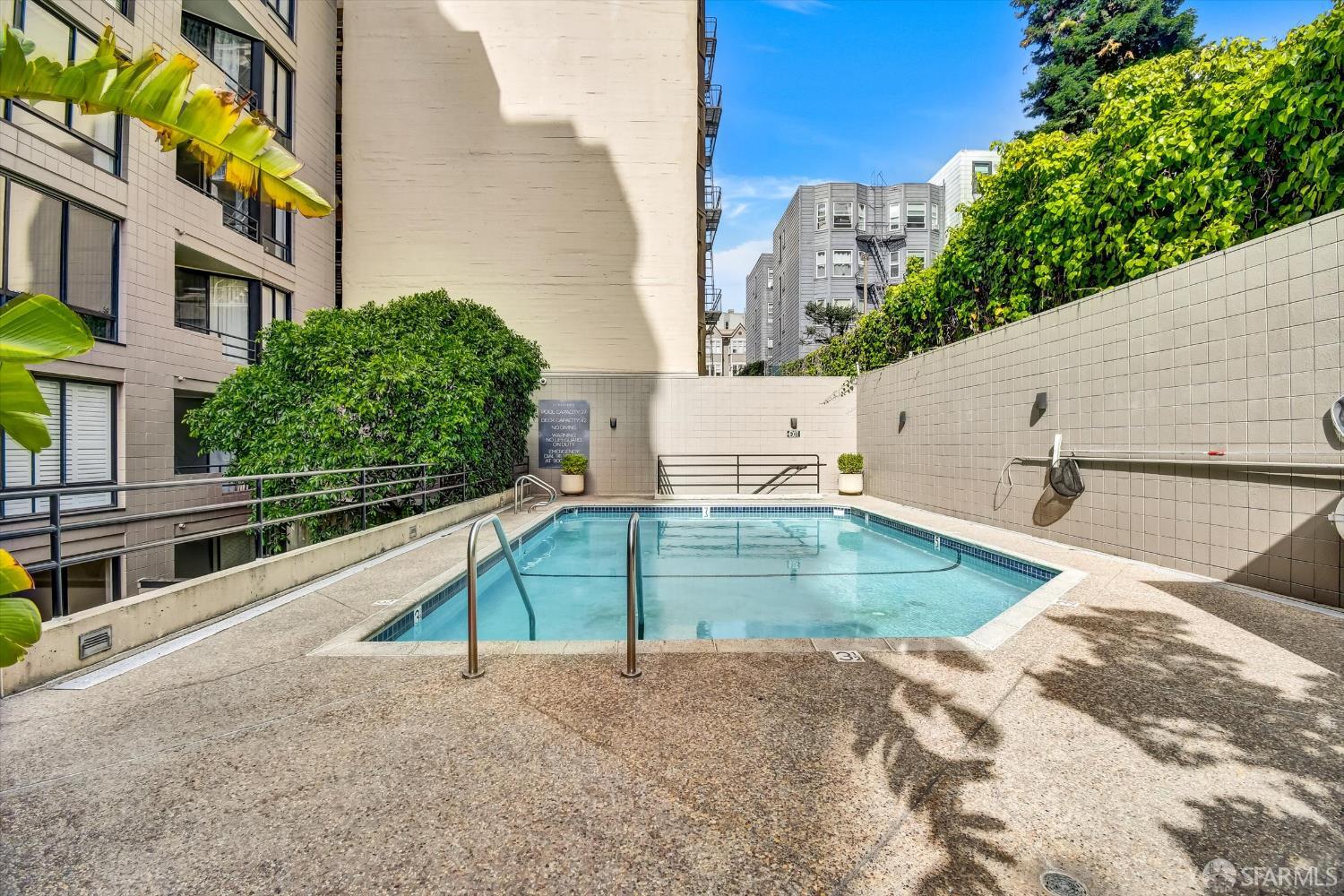 900 Bush Street # 403