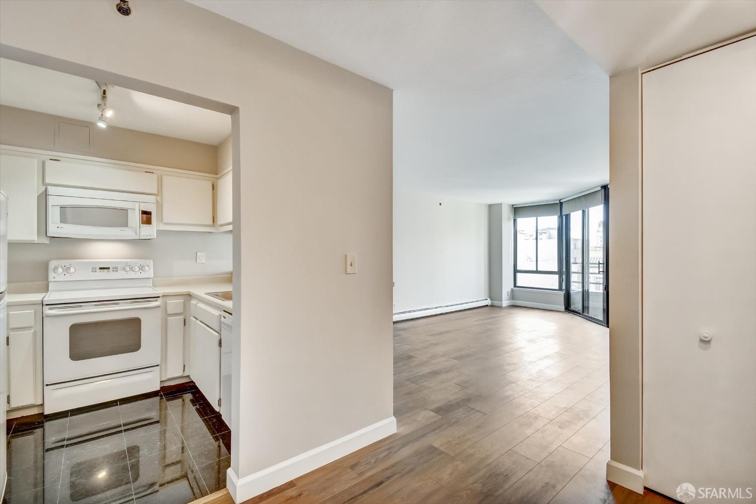 900 Bush Street # 403