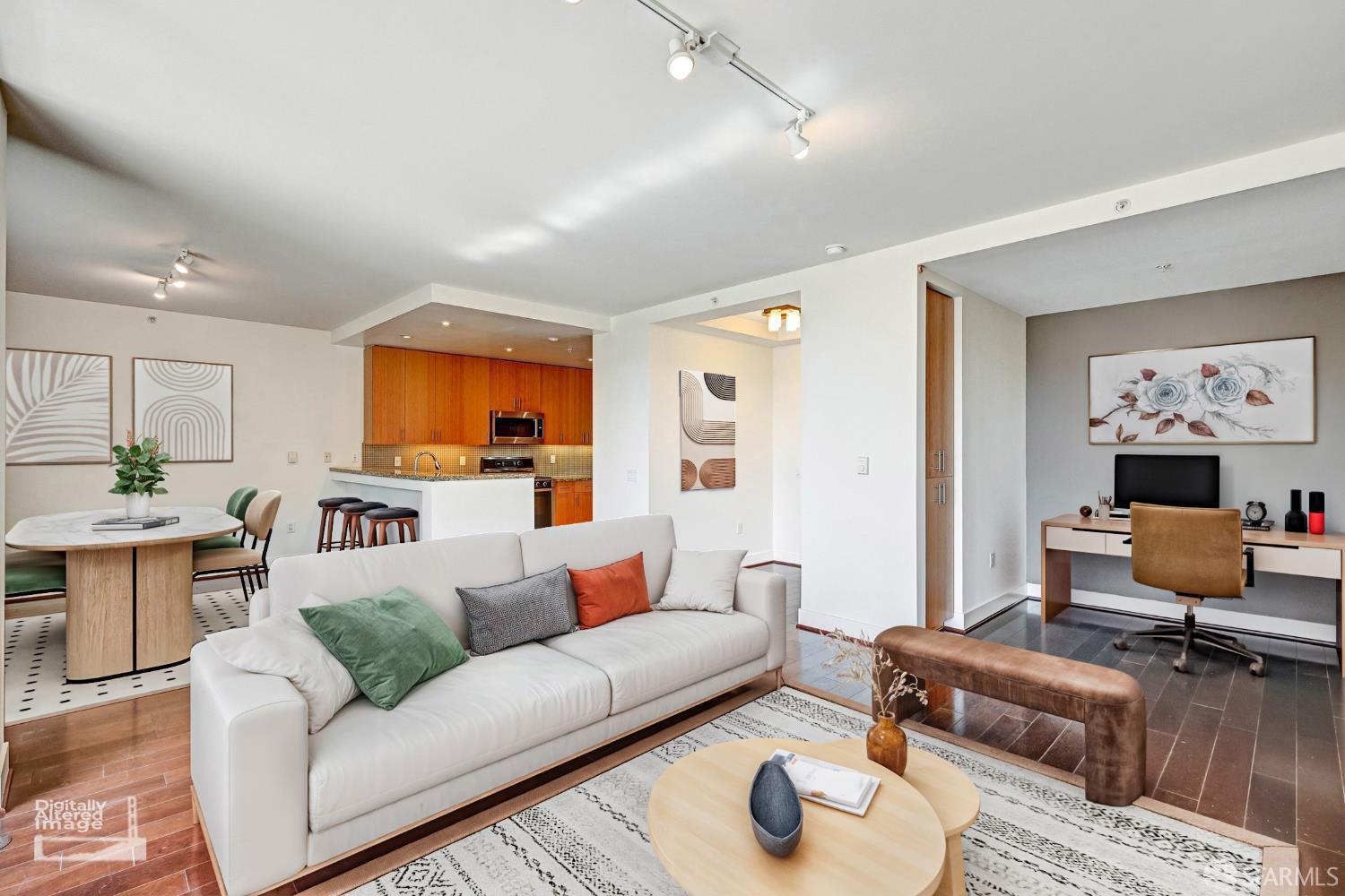 235 Berry Street # 516