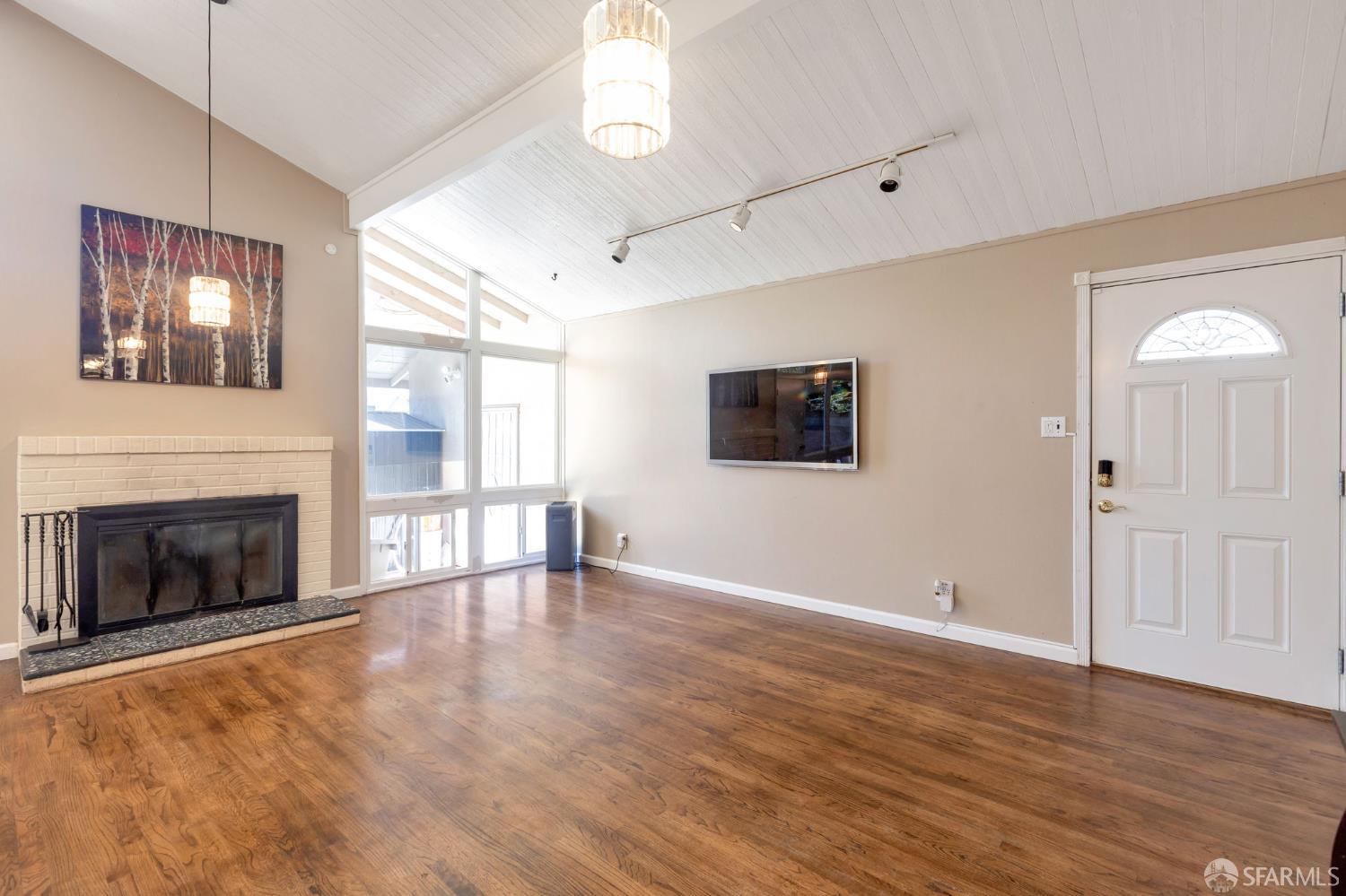 4275 Stanford Way