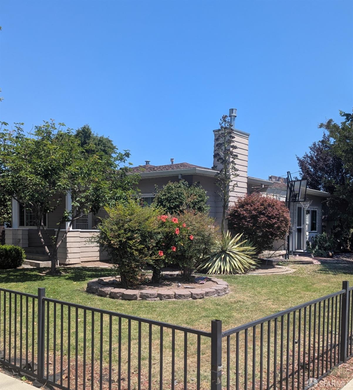 21492 Montgomery Avenue