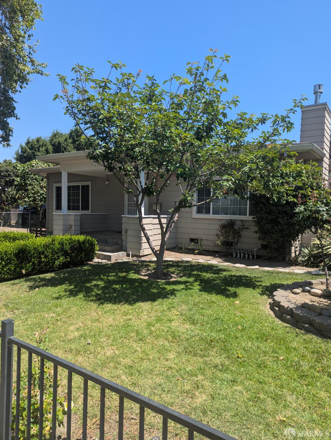 21492 Montgomery Avenue