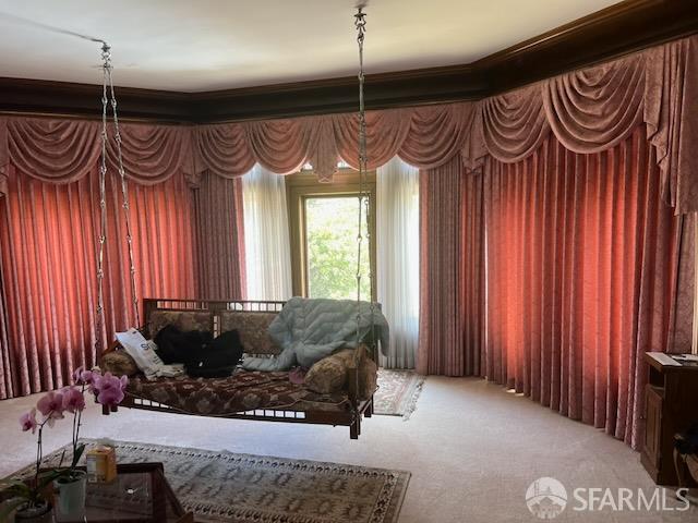 2 W Clay Street