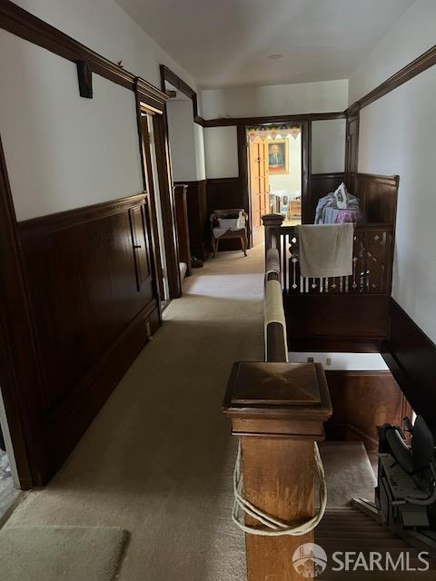 2 W Clay Street