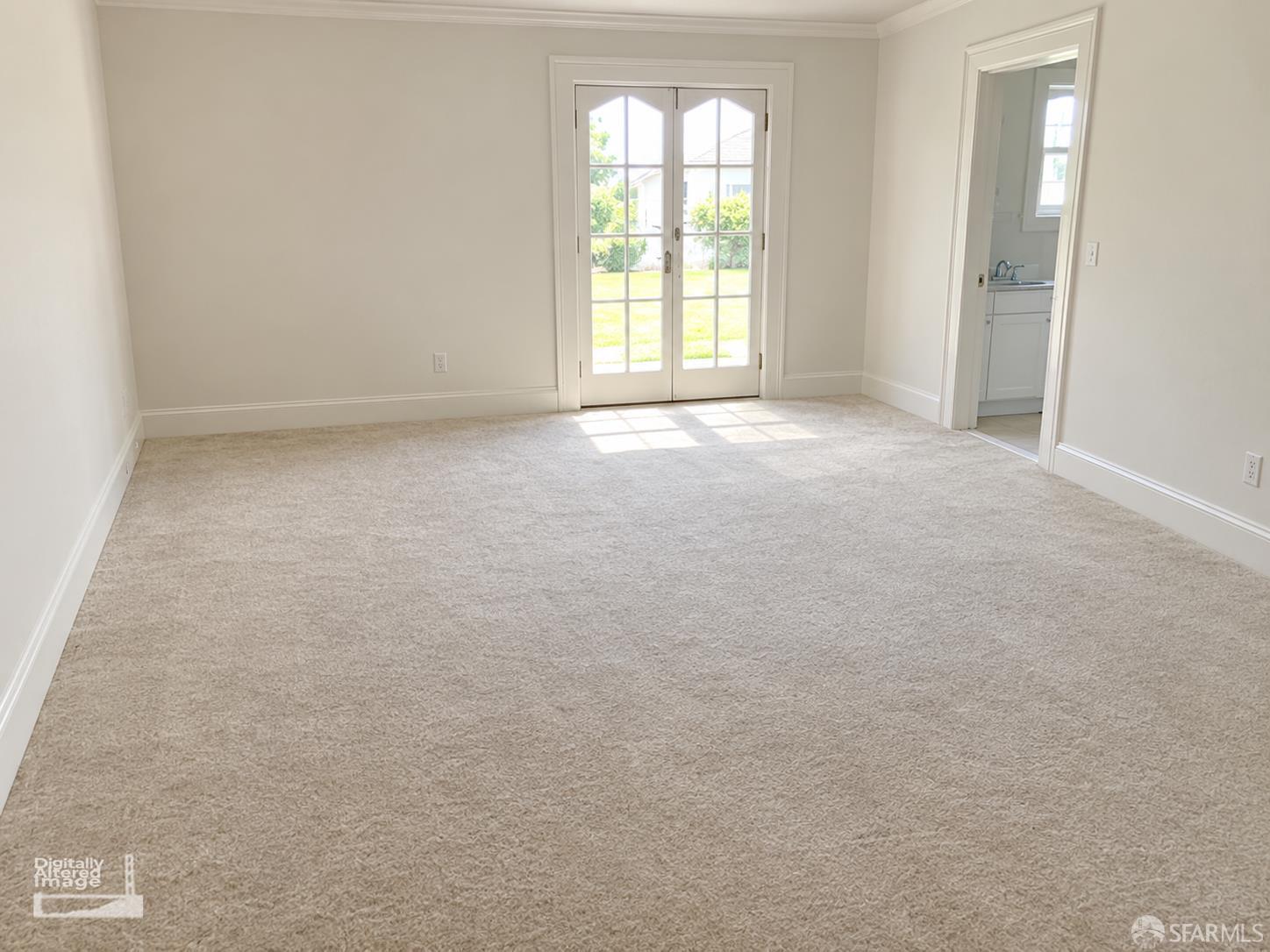 2 W Clay Street