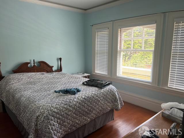 2 W Clay Street