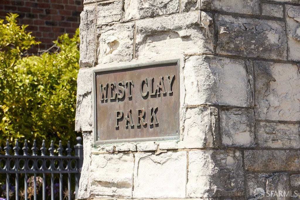 2 W Clay Street