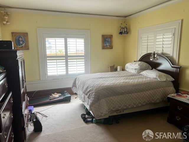 2 W Clay Street