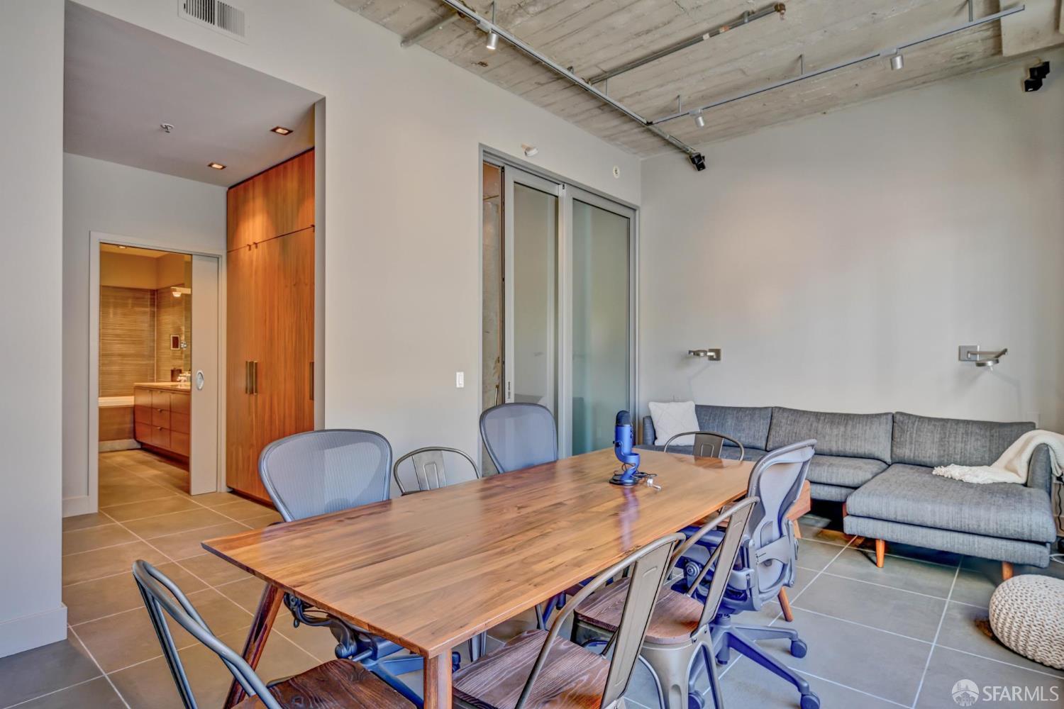 300 Beale Street # 609