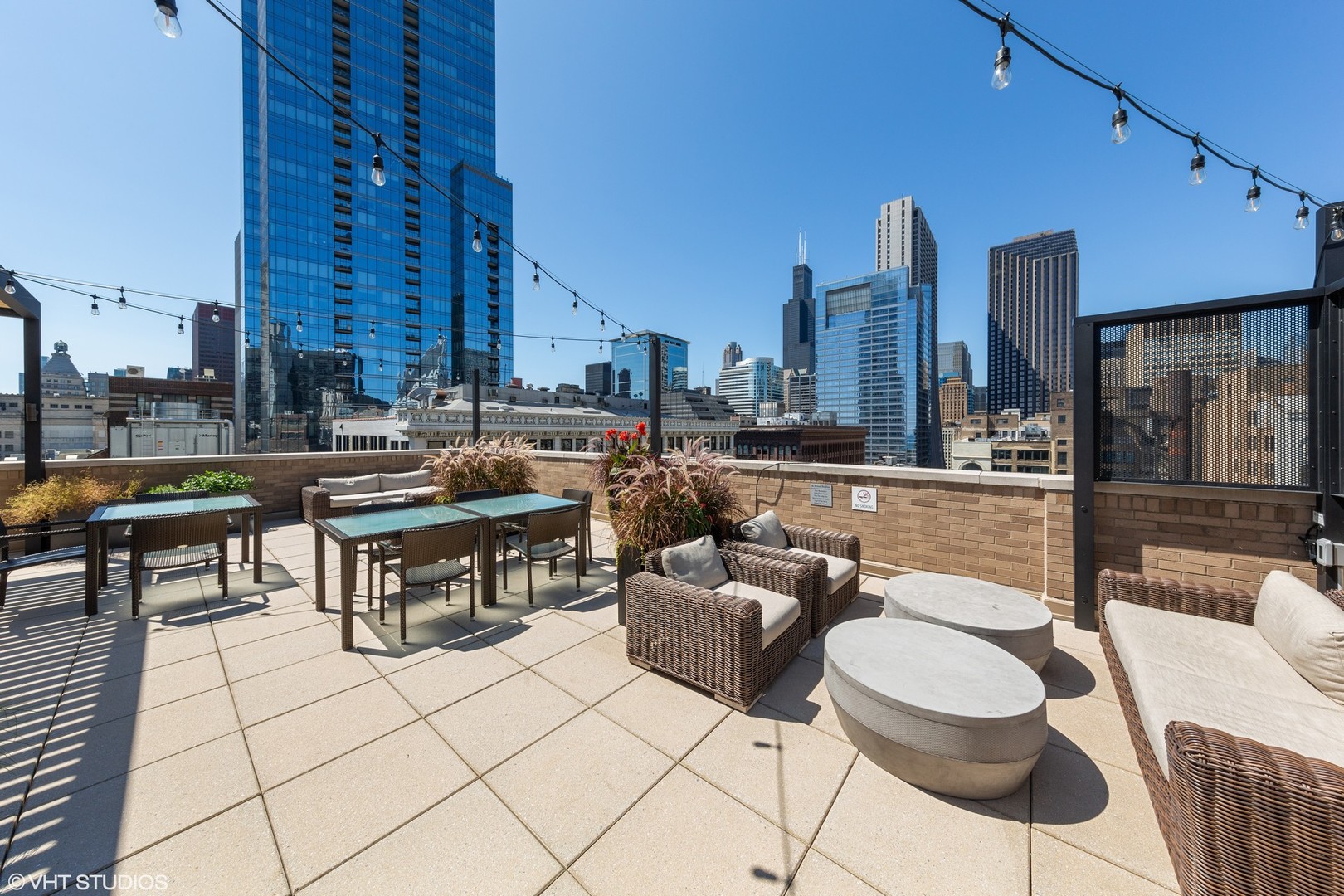 6 N Michigan Avenue Unit: 1001