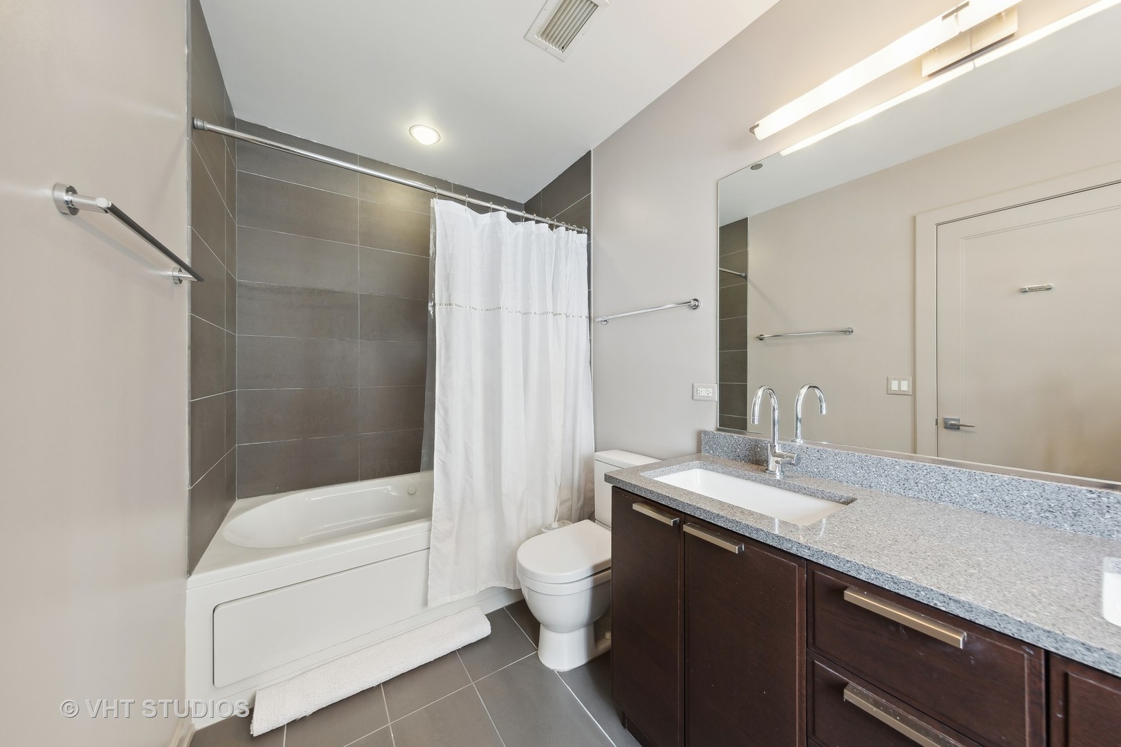 6 N Michigan Avenue Unit: 1001