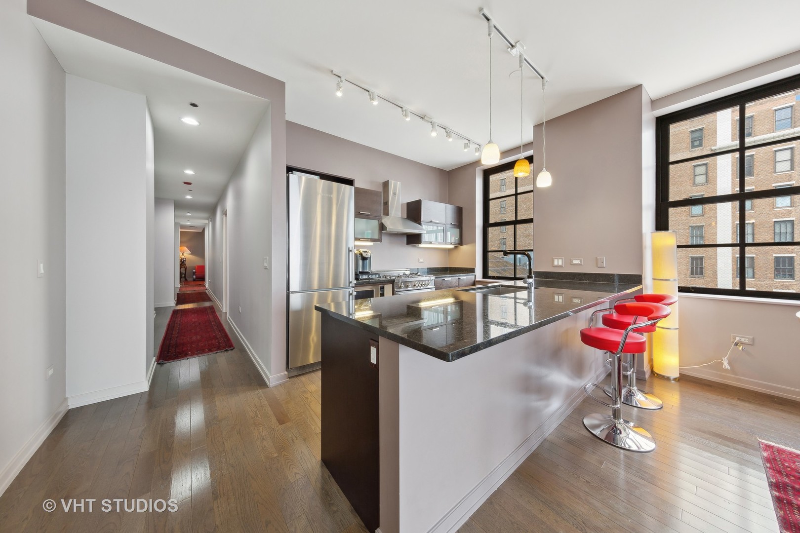 6 N Michigan Avenue Unit: 1001