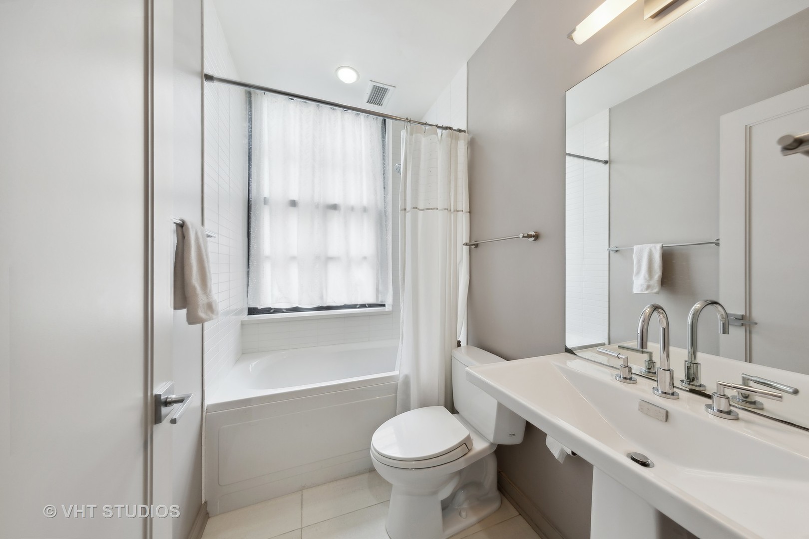 6 N Michigan Avenue Unit: 1001