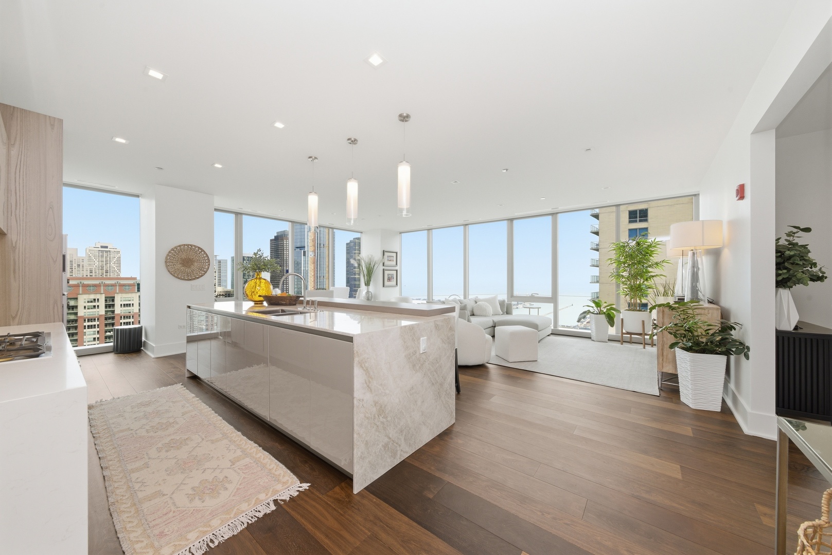 363 E Wacker Drive Unit: 2708