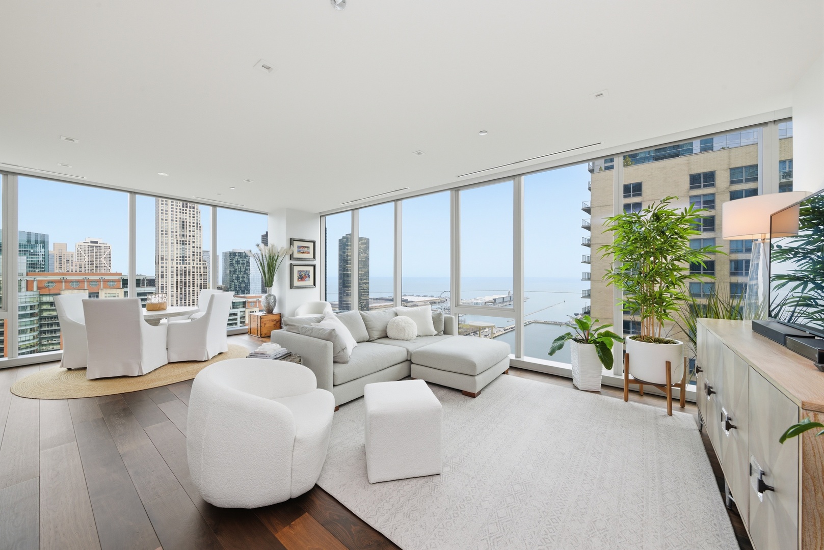 363 E Wacker Drive Unit: 2708
