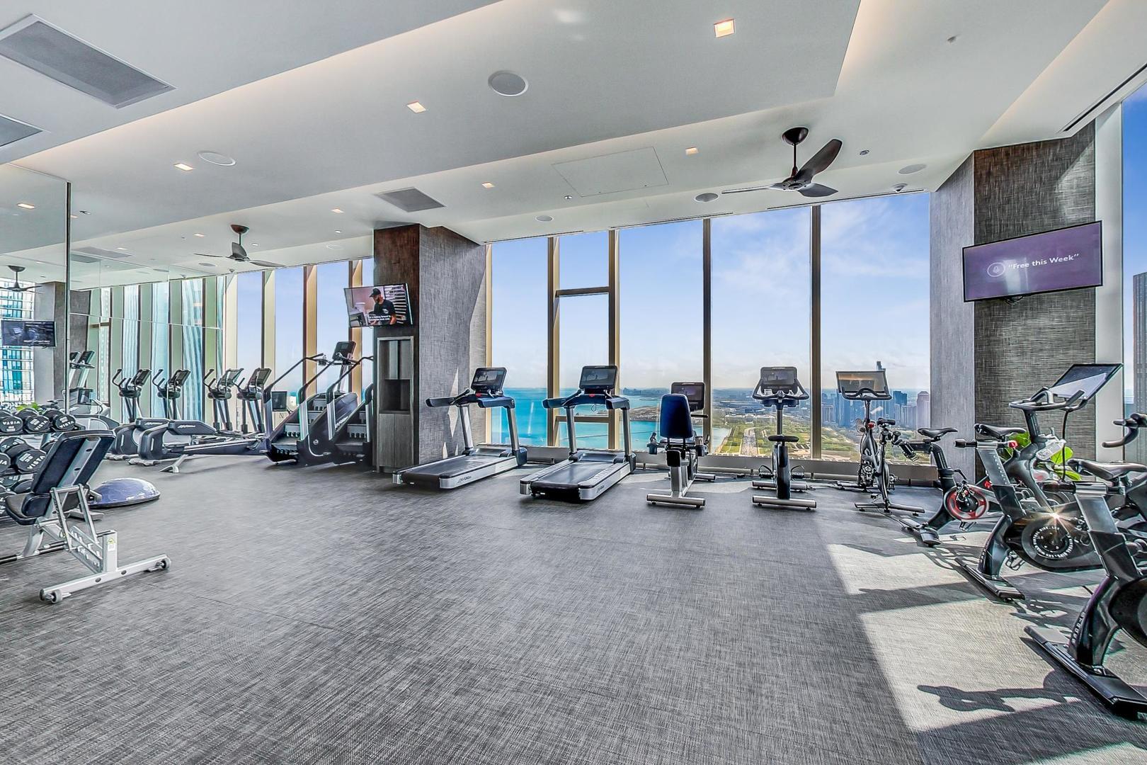363 E Wacker Drive Unit: 2708