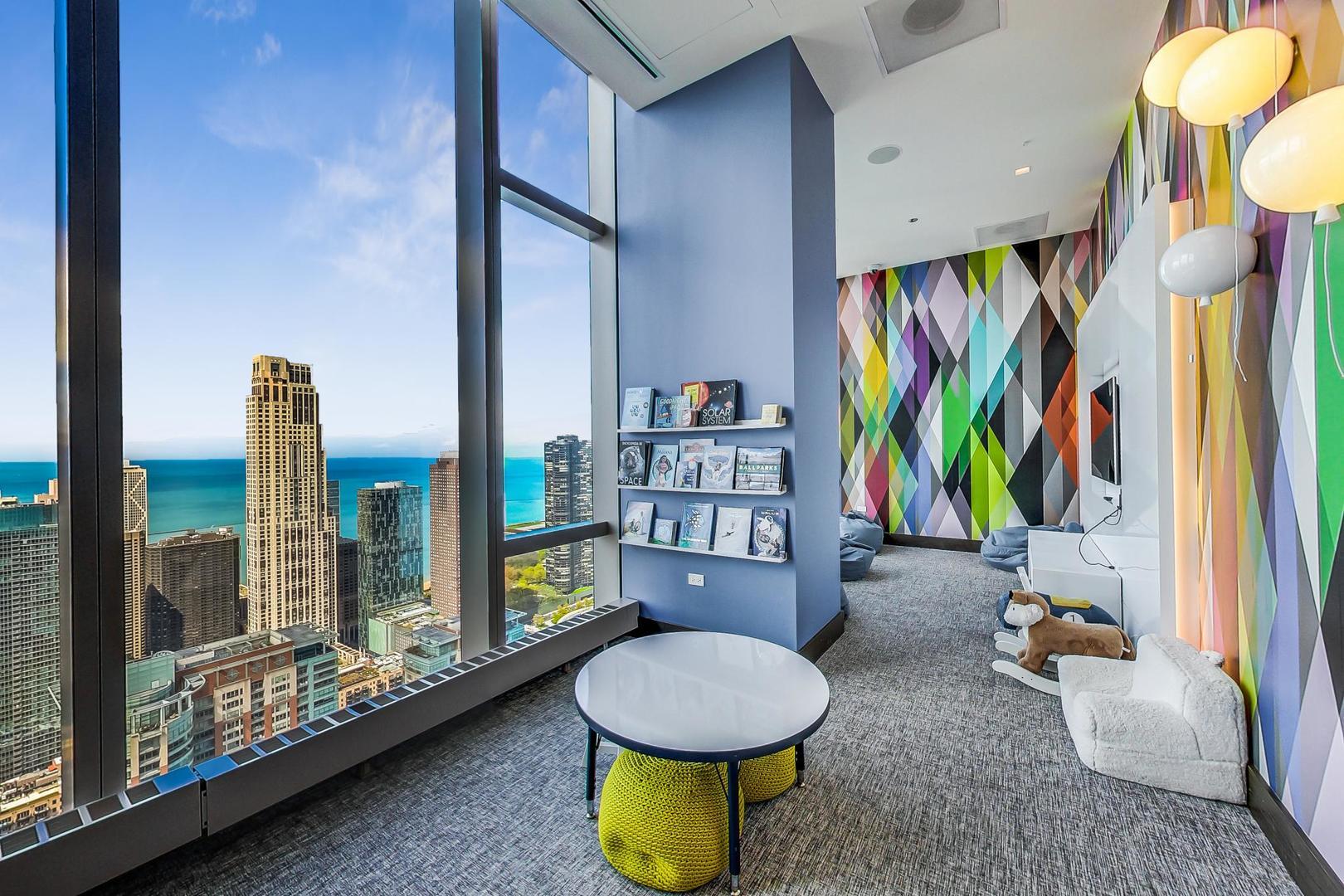363 E Wacker Drive Unit: 2708