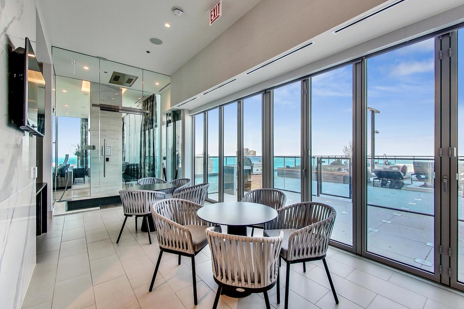 363 E Wacker Drive Unit: 2708