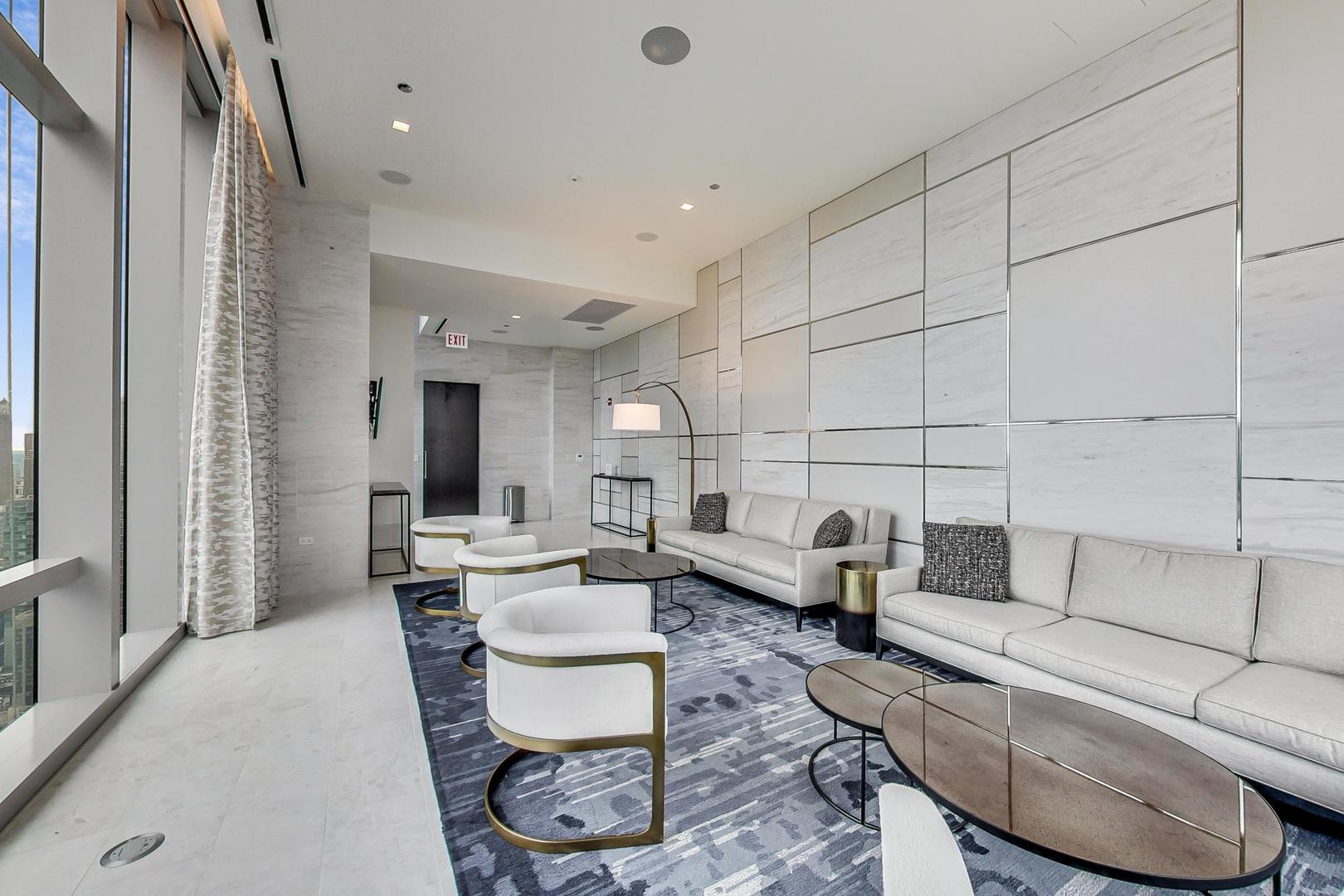 363 E Wacker Drive Unit: 2708