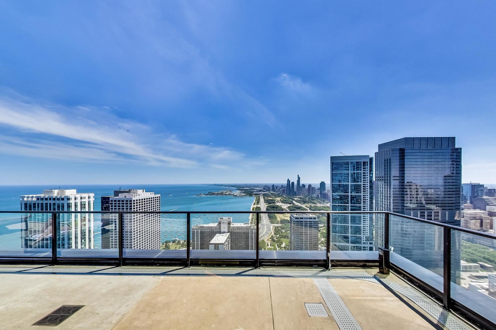 363 E Wacker Drive Unit: 2708