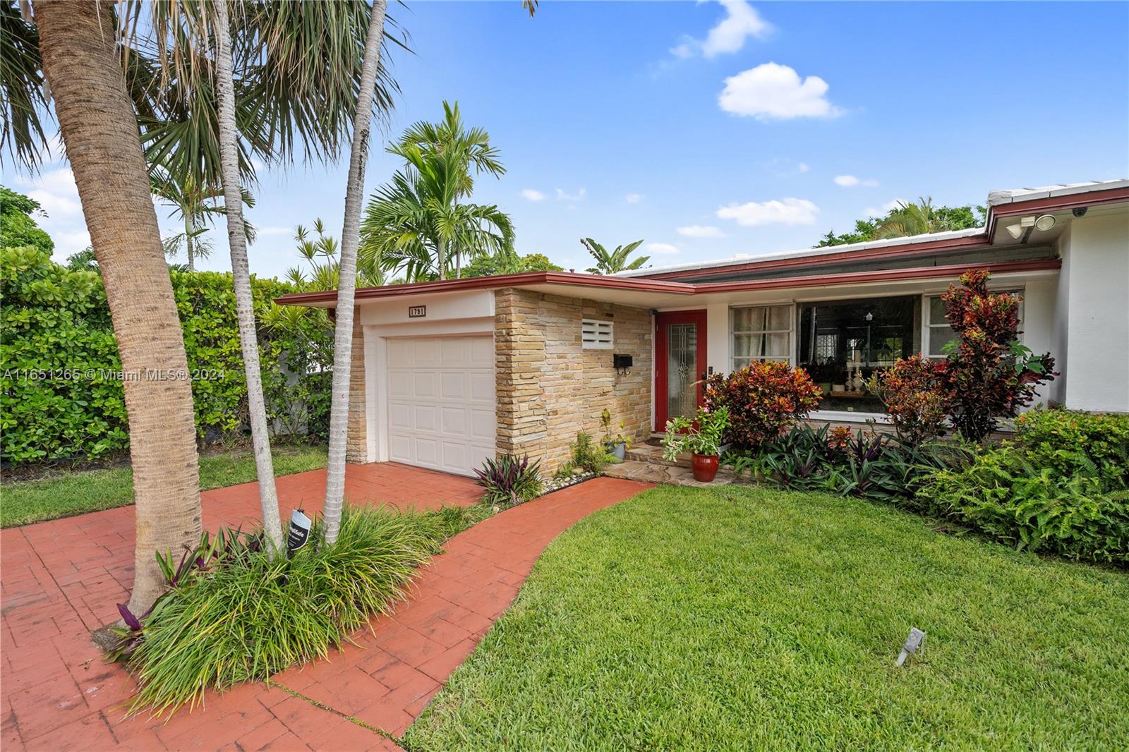 1791 Bay Dr
