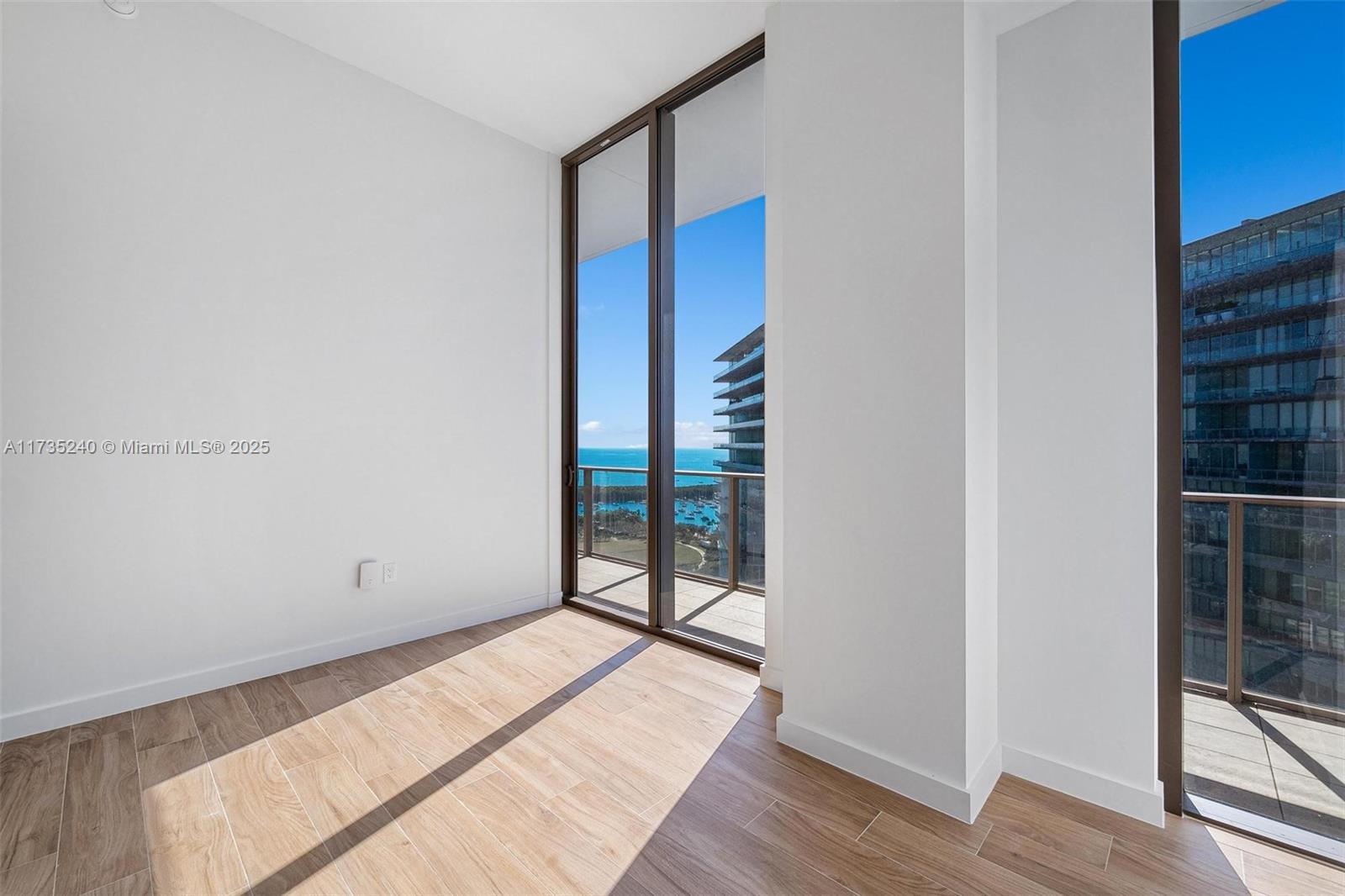 2655 S Bayshore Dr # 1911