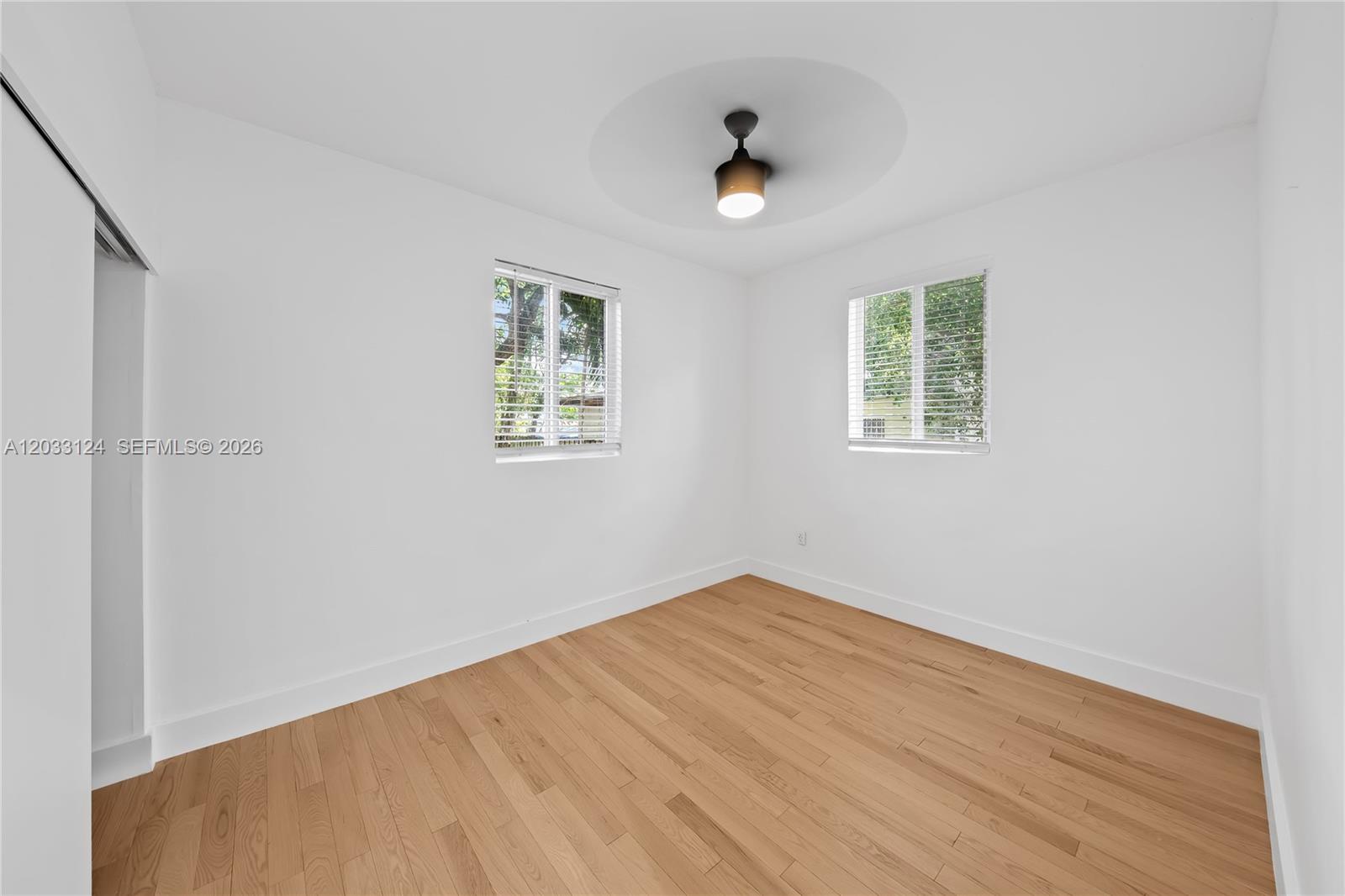 565 NW 44th St