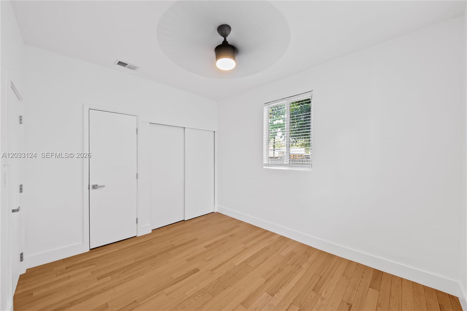 565 NW 44th St