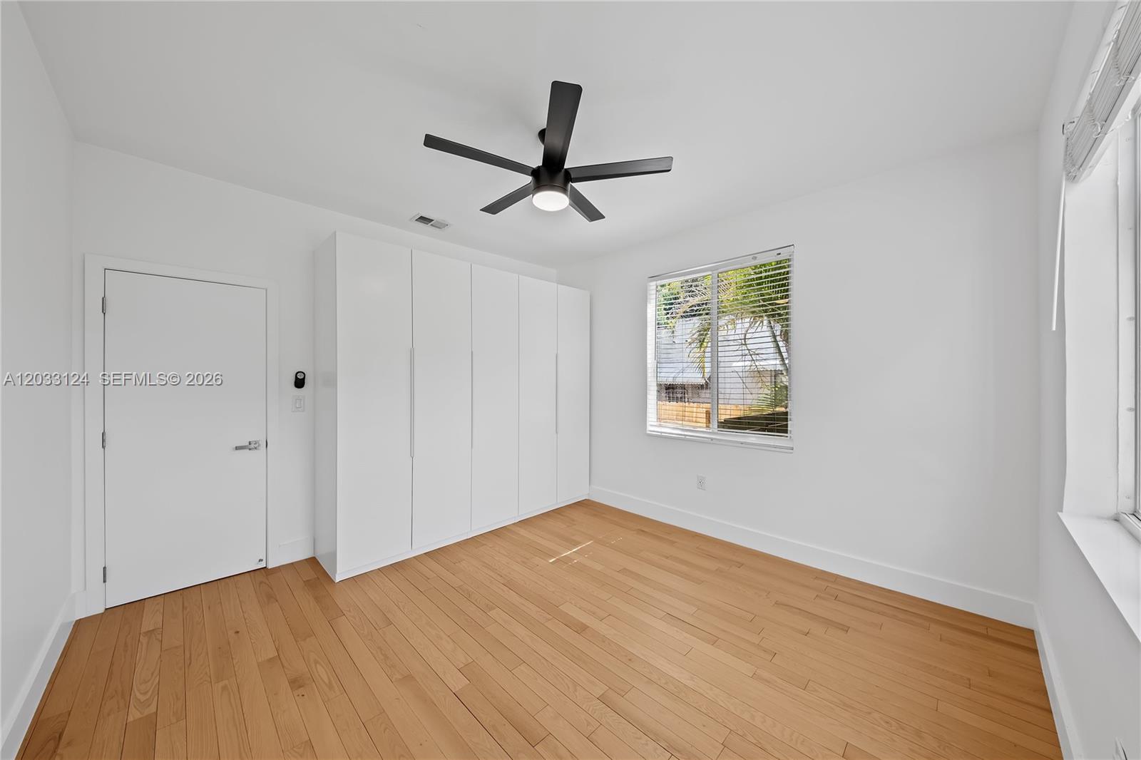 565 NW 44th St