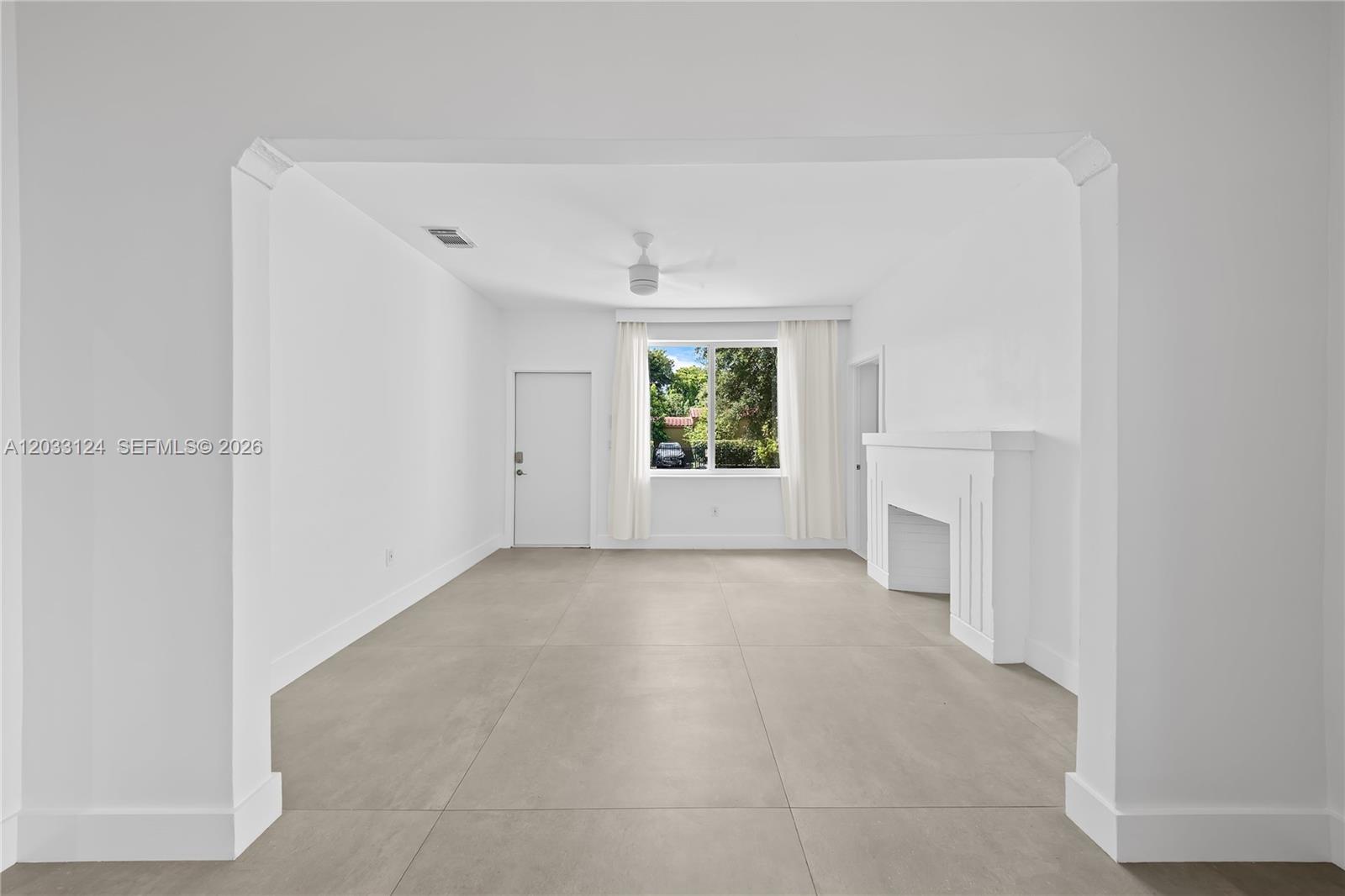 565 NW 44th St
