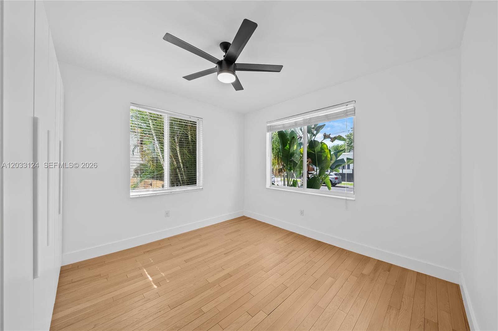 565 NW 44th St