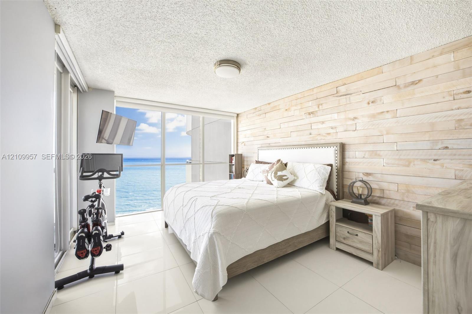 6301 Collins Ave # 2908