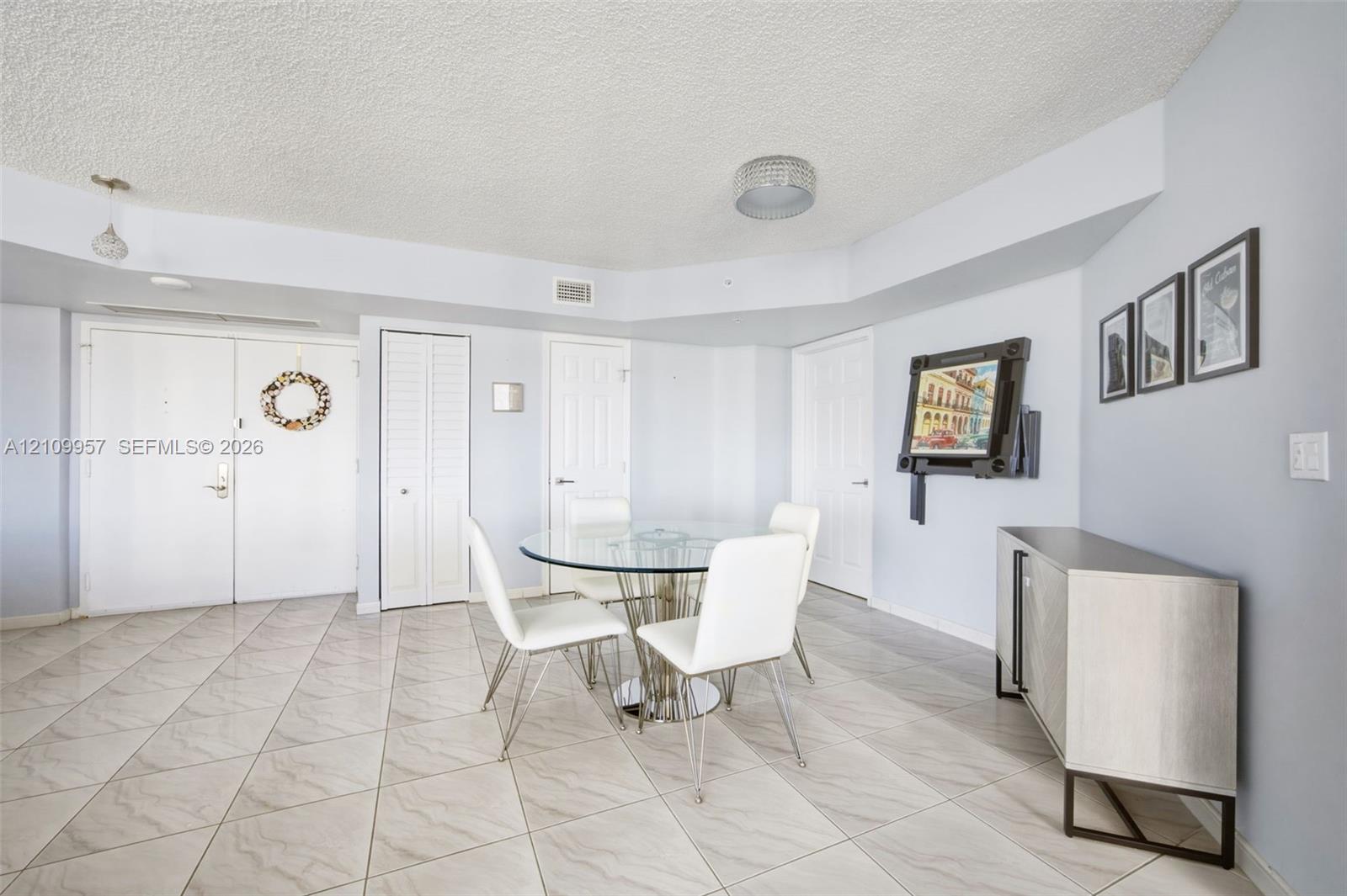 6301 Collins Ave # 2908