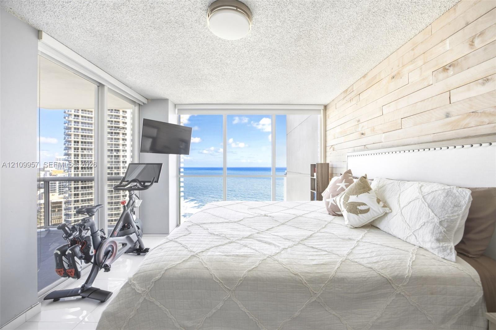 6301 Collins Ave # 2908
