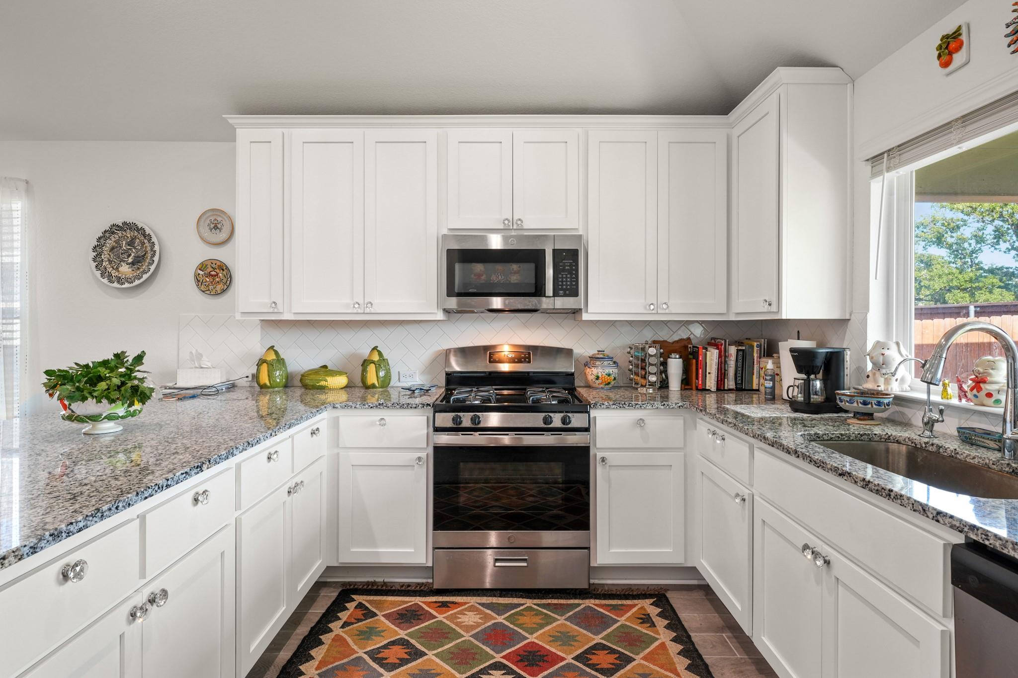 128 Riverhill DR
