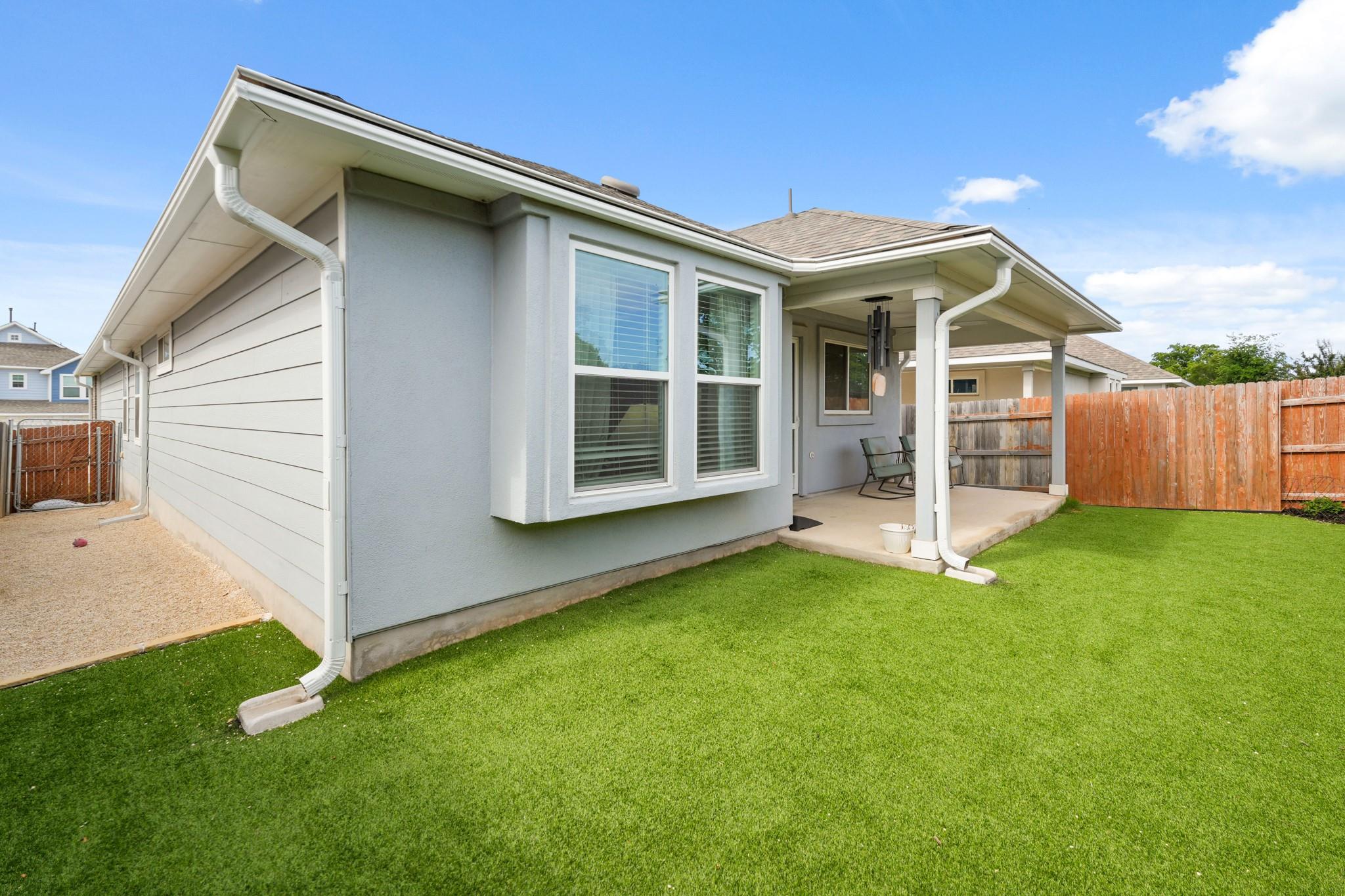 128 Riverhill DR