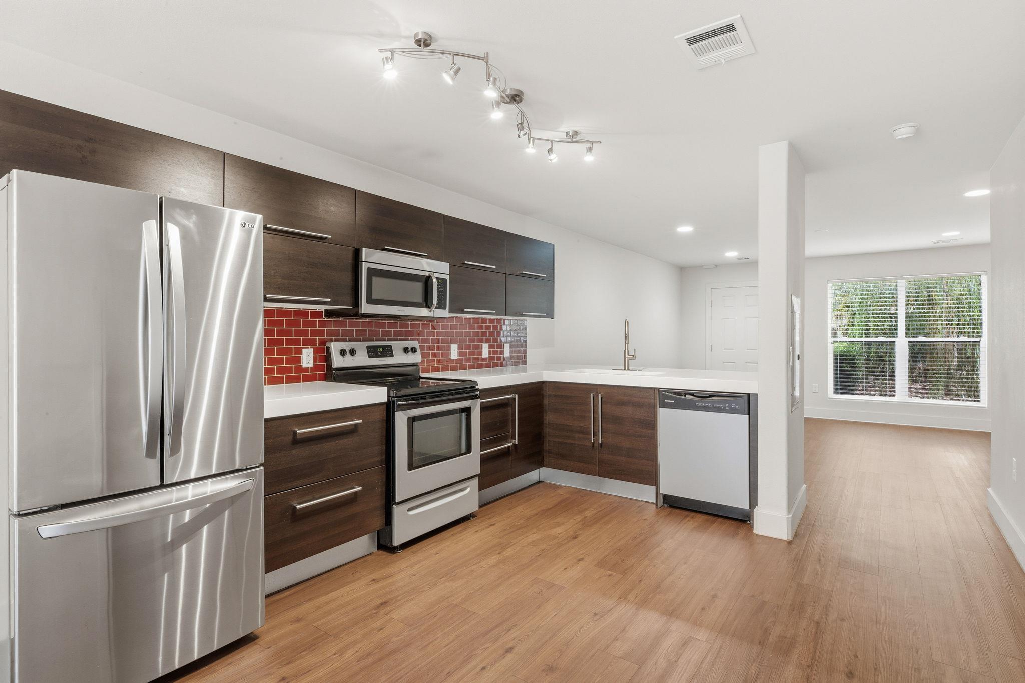 1101 Grove BLVD # 708