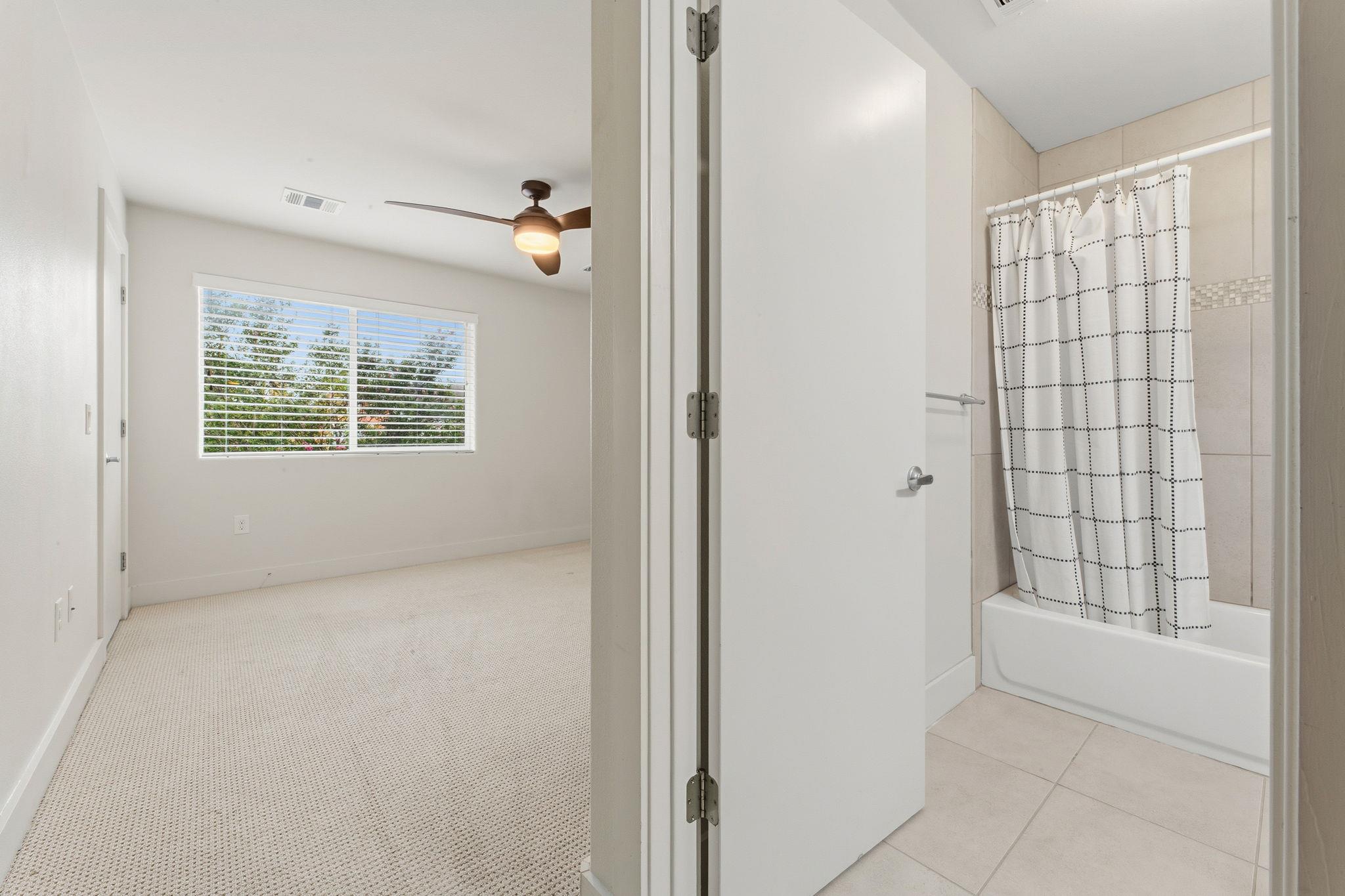 1101 Grove BLVD # 708