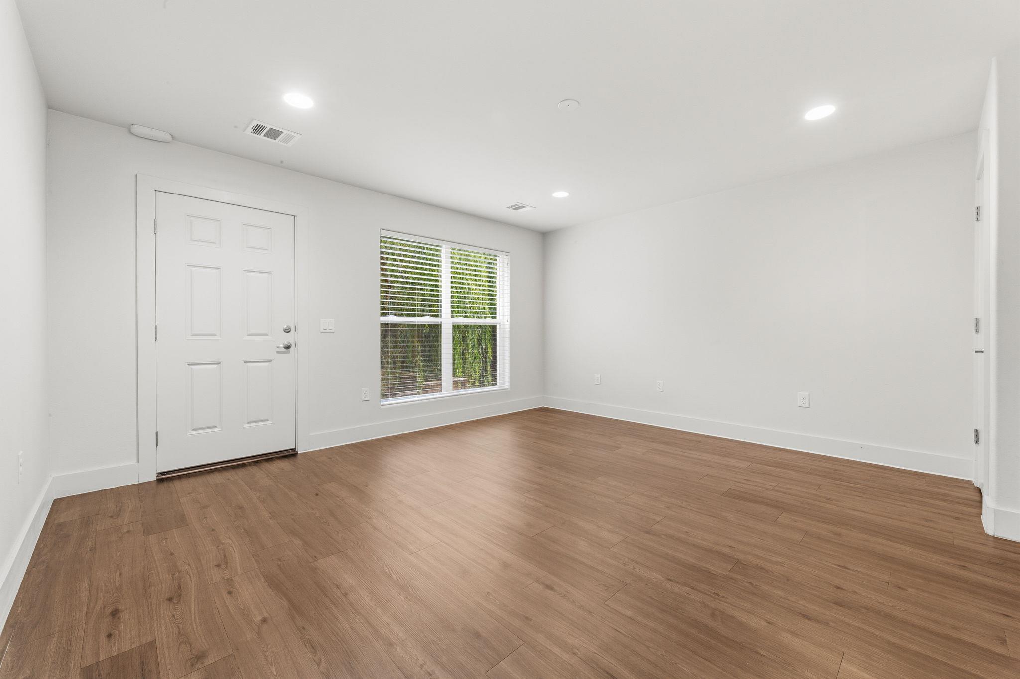1101 Grove BLVD # 708
