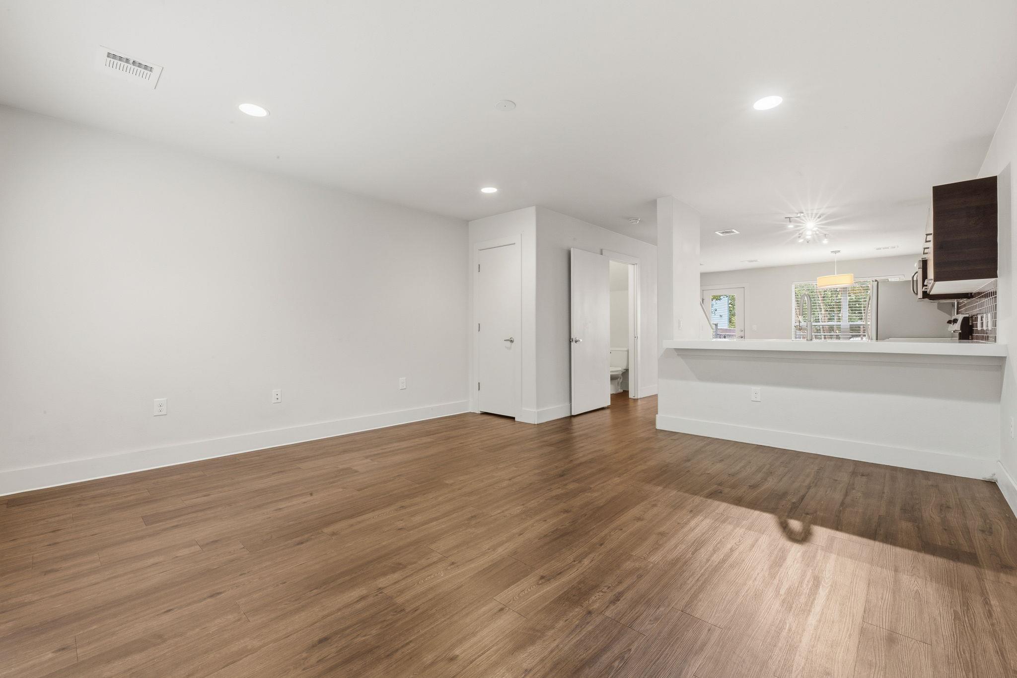 1101 Grove BLVD # 708