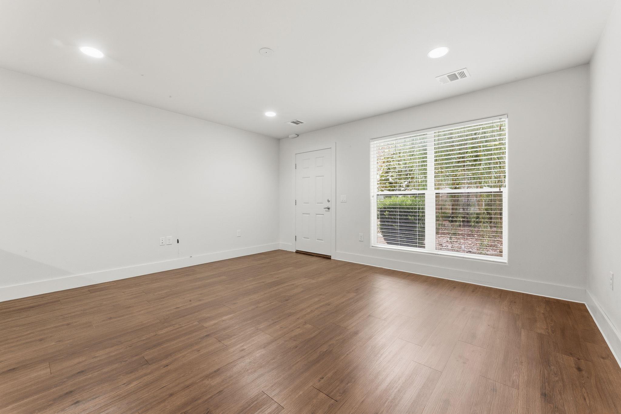 1101 Grove BLVD # 708